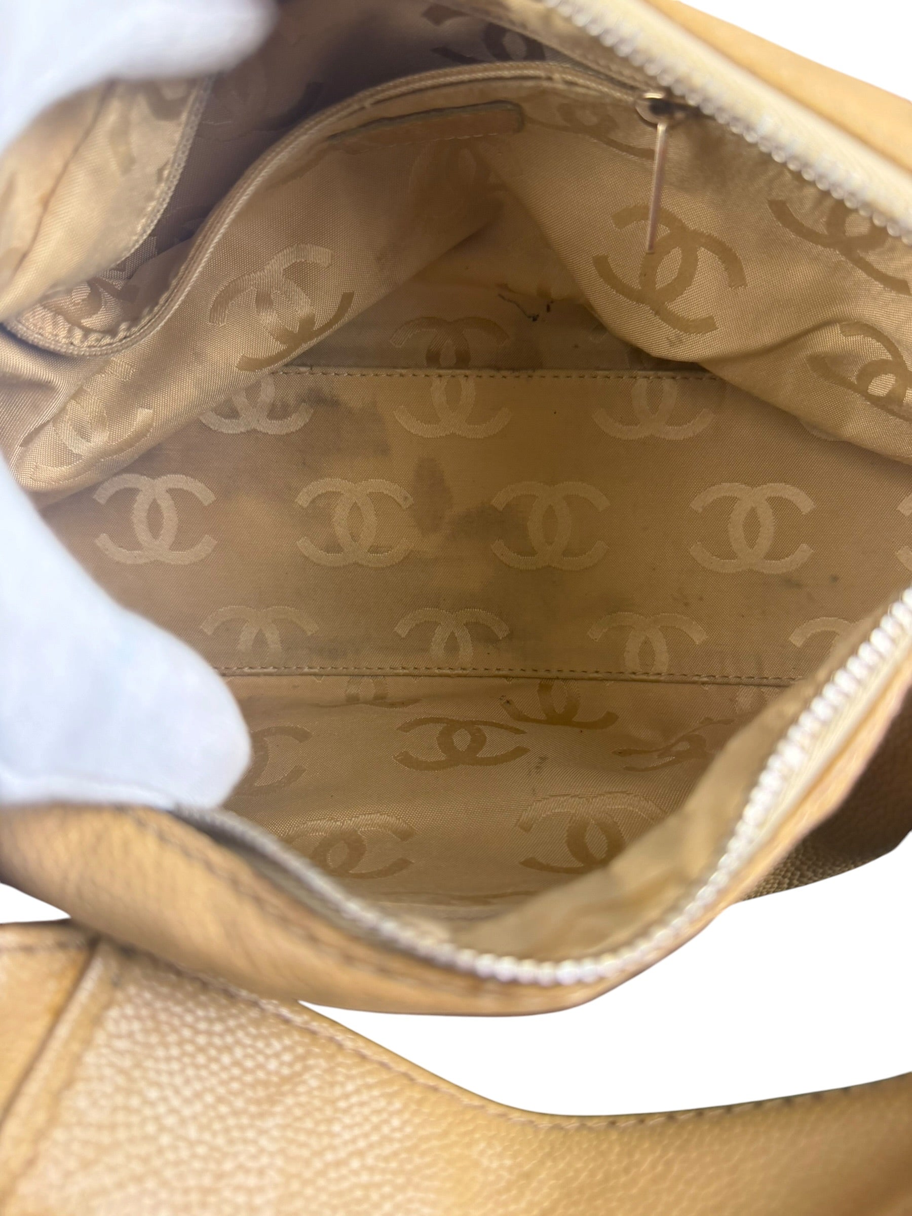 Chanel CC Vintage Beige Leather Caviar Wood Chain Hobo Bag