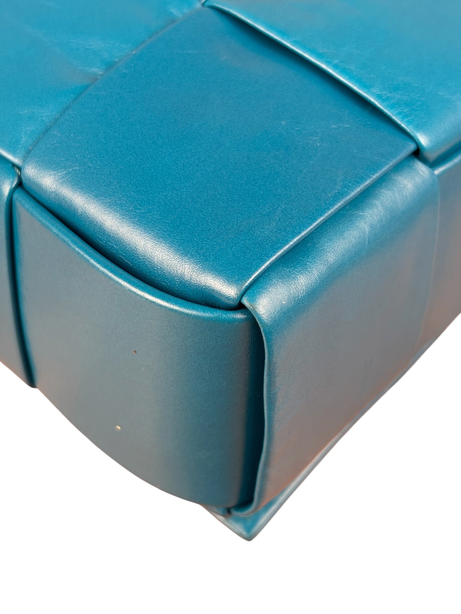 Bottega Veneta Cyan Leather Cassete Bag