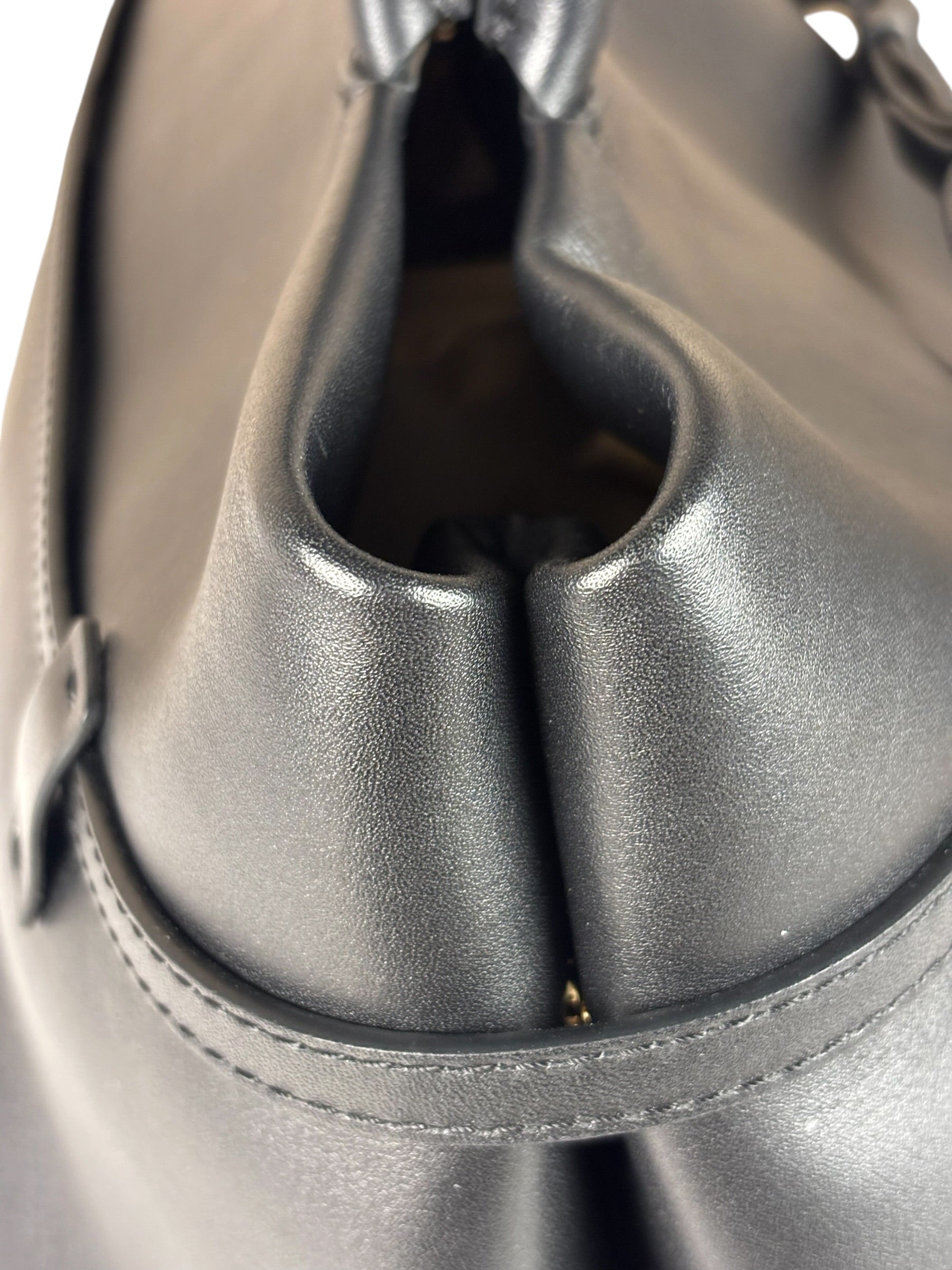 Manu Atelier Black Leather Le Cambon 35 Tote