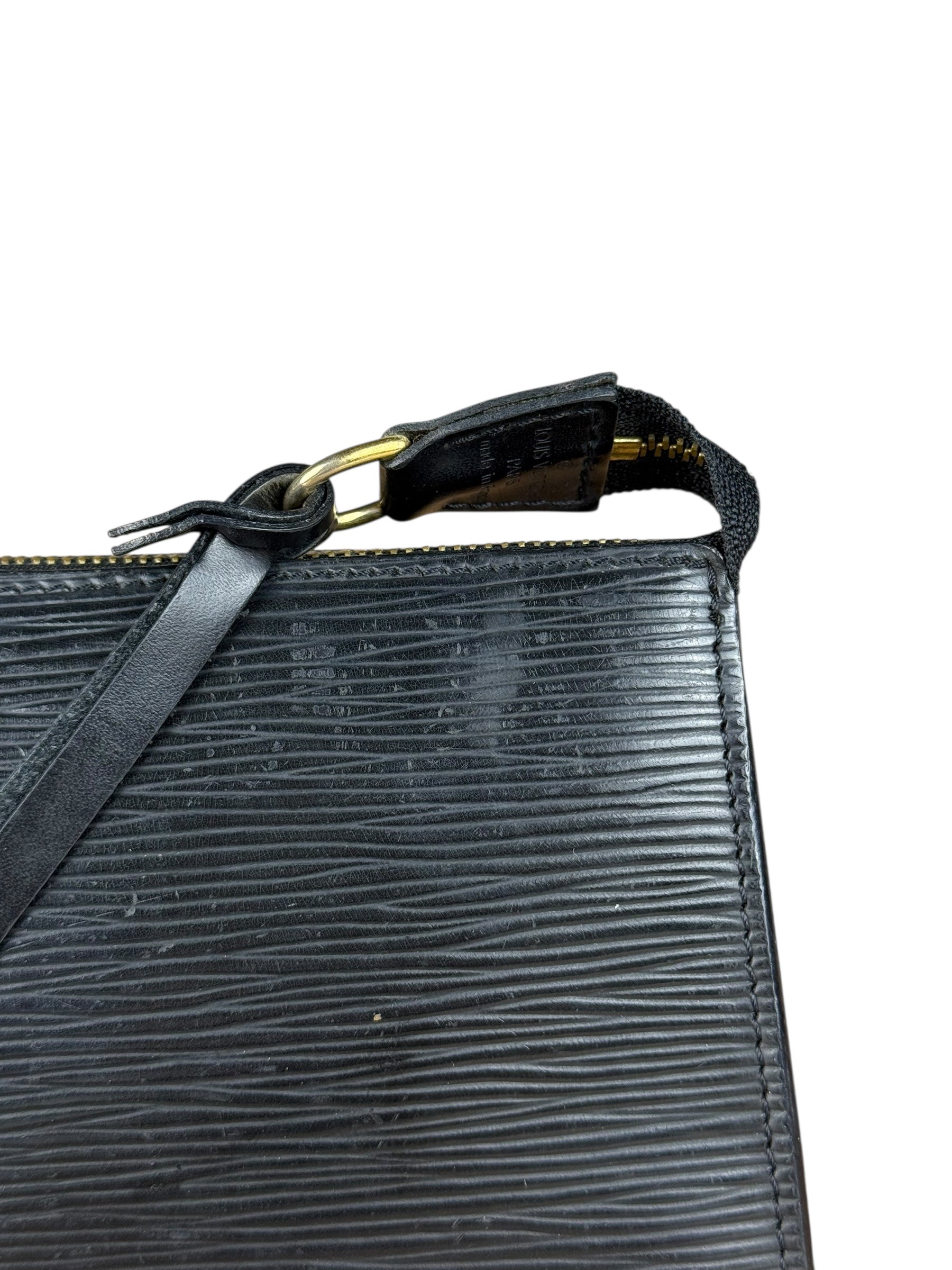 Louis Vuitton Black Epi Pochette