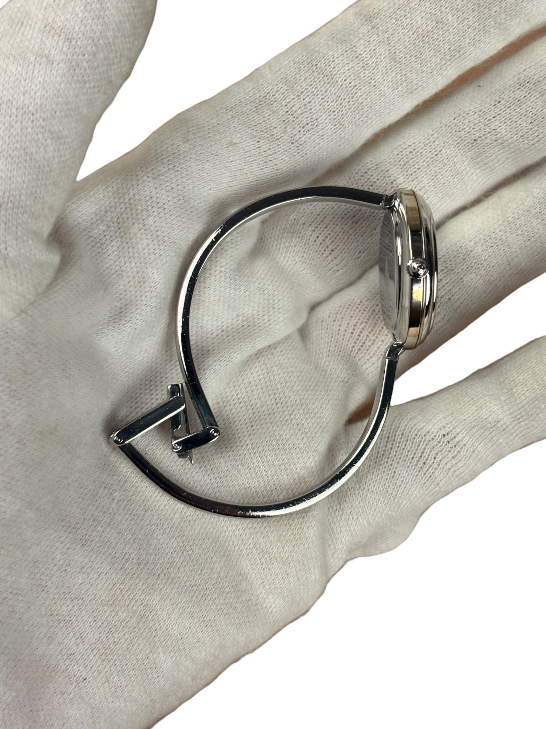 Gucci Stainless Silver Interchangeable Bezel Watch