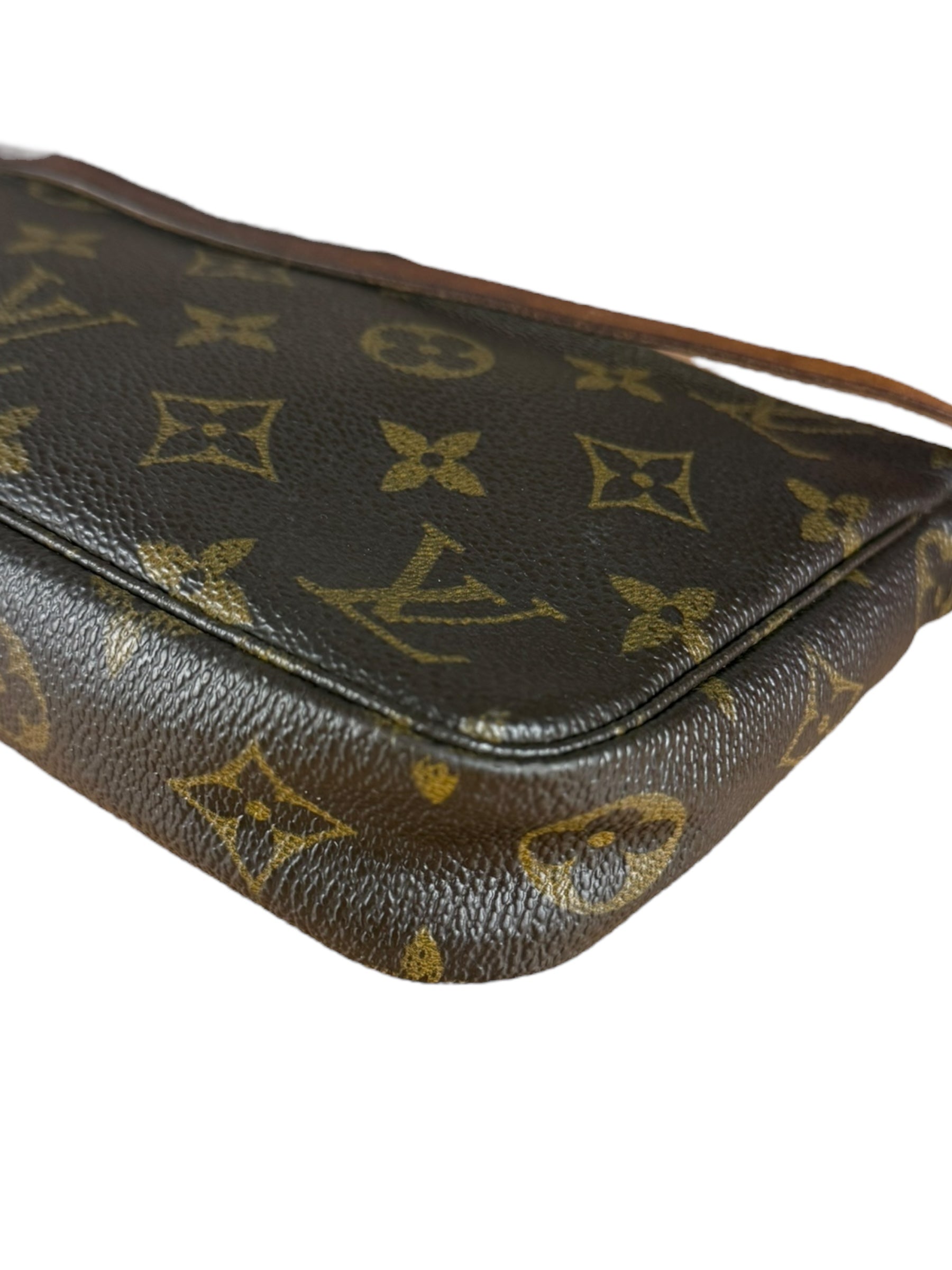 Louis Vuitton Monogram Pochette