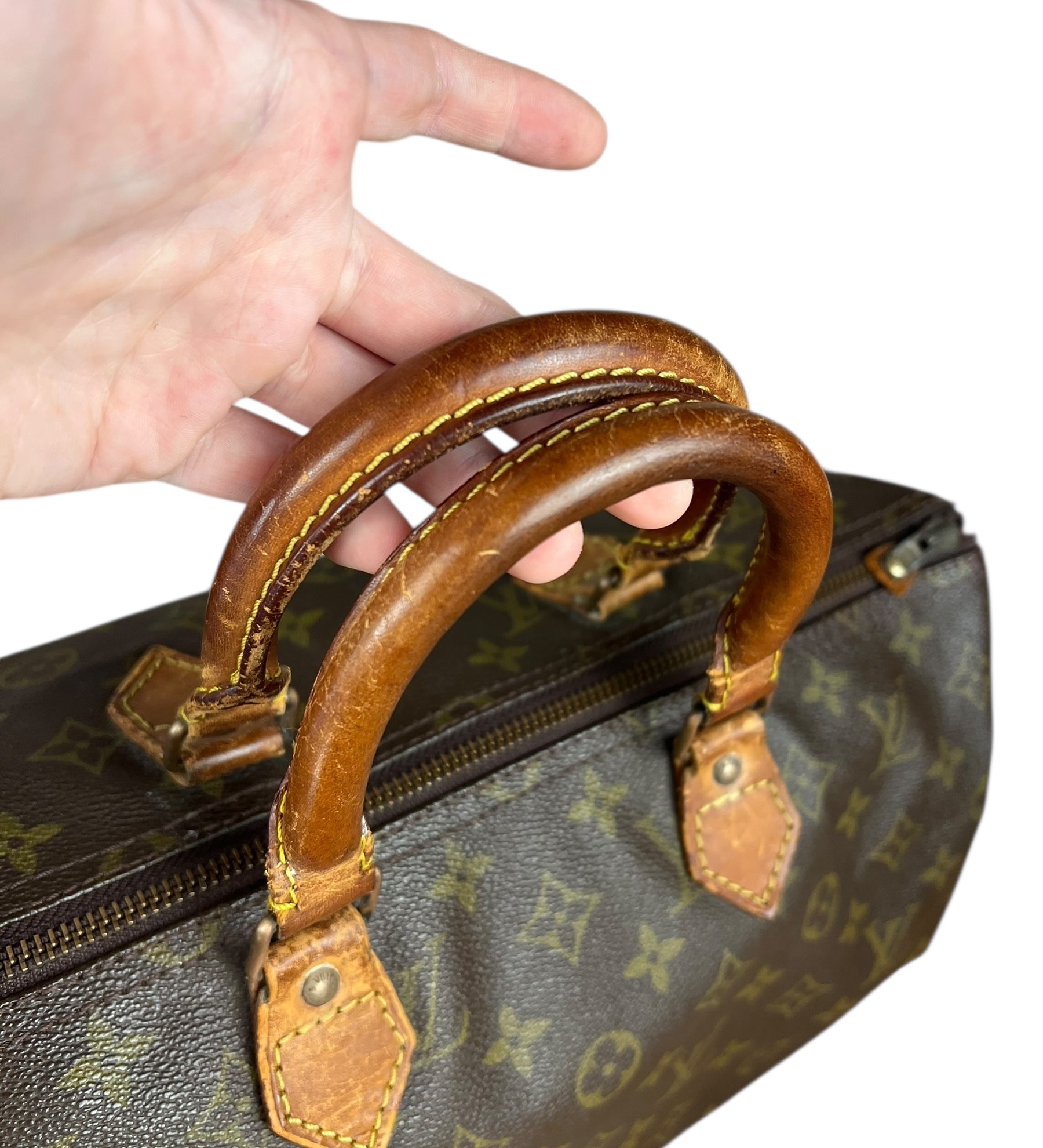 Louis Vuitton Monogram Speedy 35