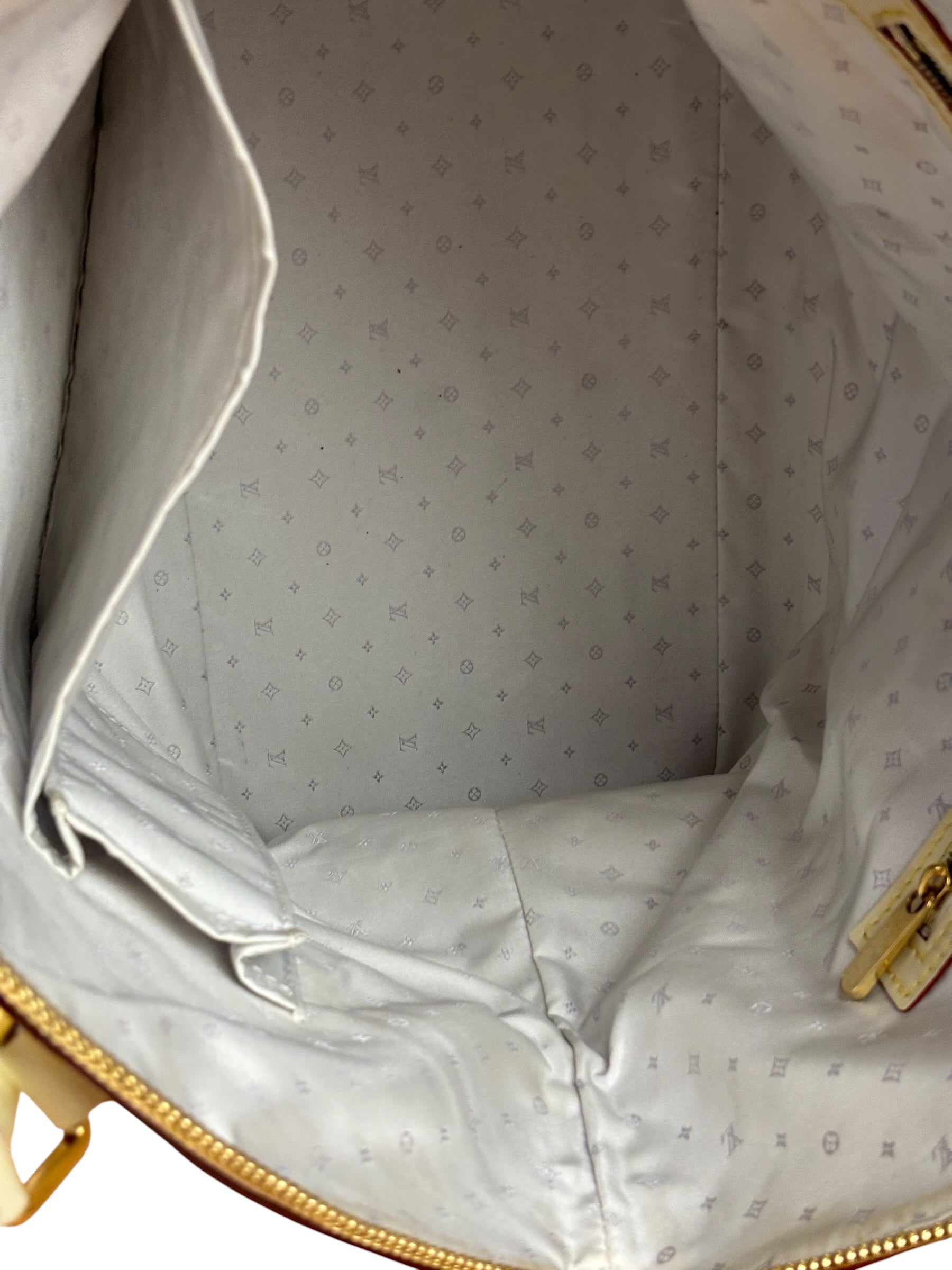 Louis Vuitton Cream Leather Suhali Lockit MM