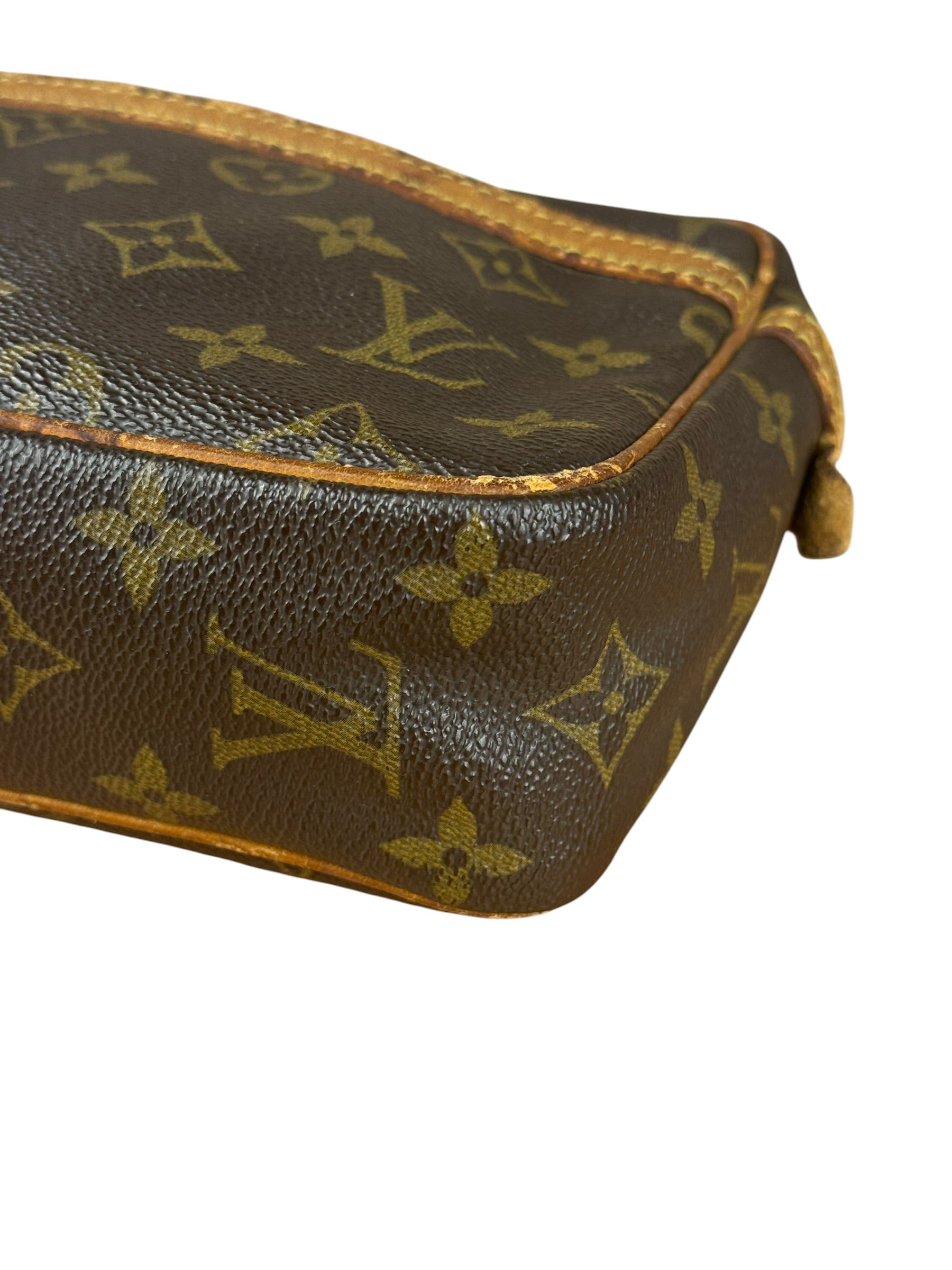 Louis Vuitton Canvas Monogram Compiegne Clutch 28