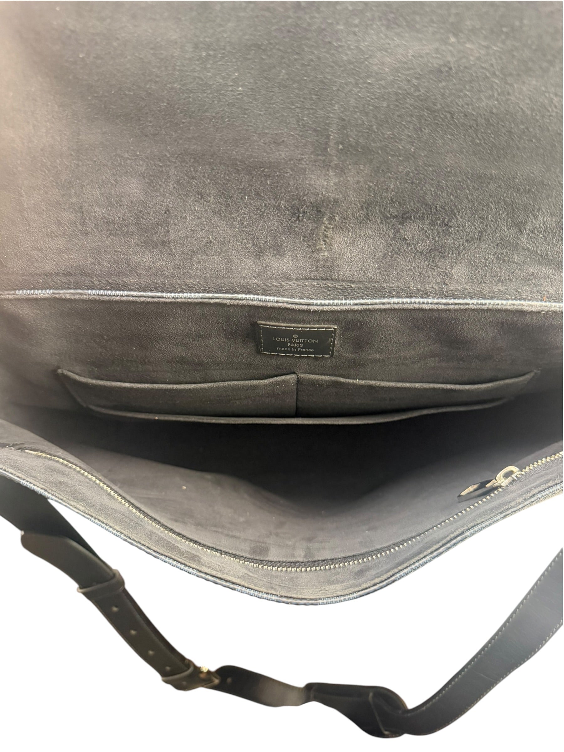 Louis Vuitton Damier Cobalt Newport Messenger Bag GM