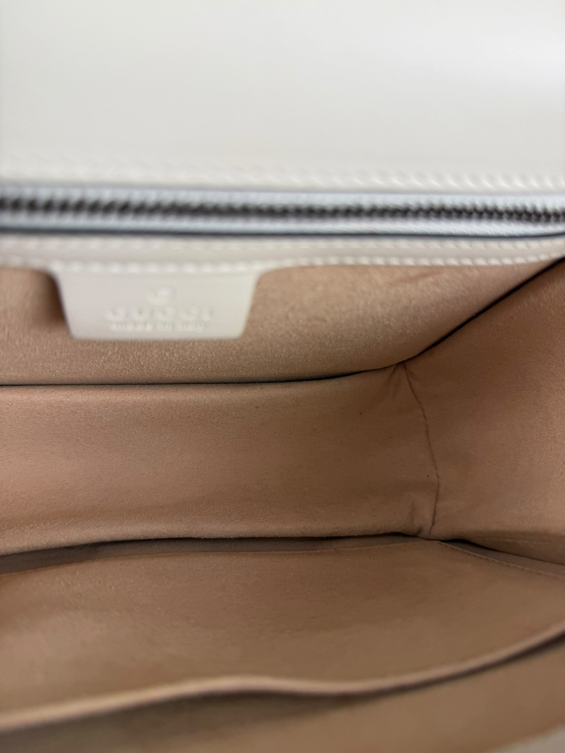 Gucci White Leather Queen Margaret Bee Embellished Shoulder Bag