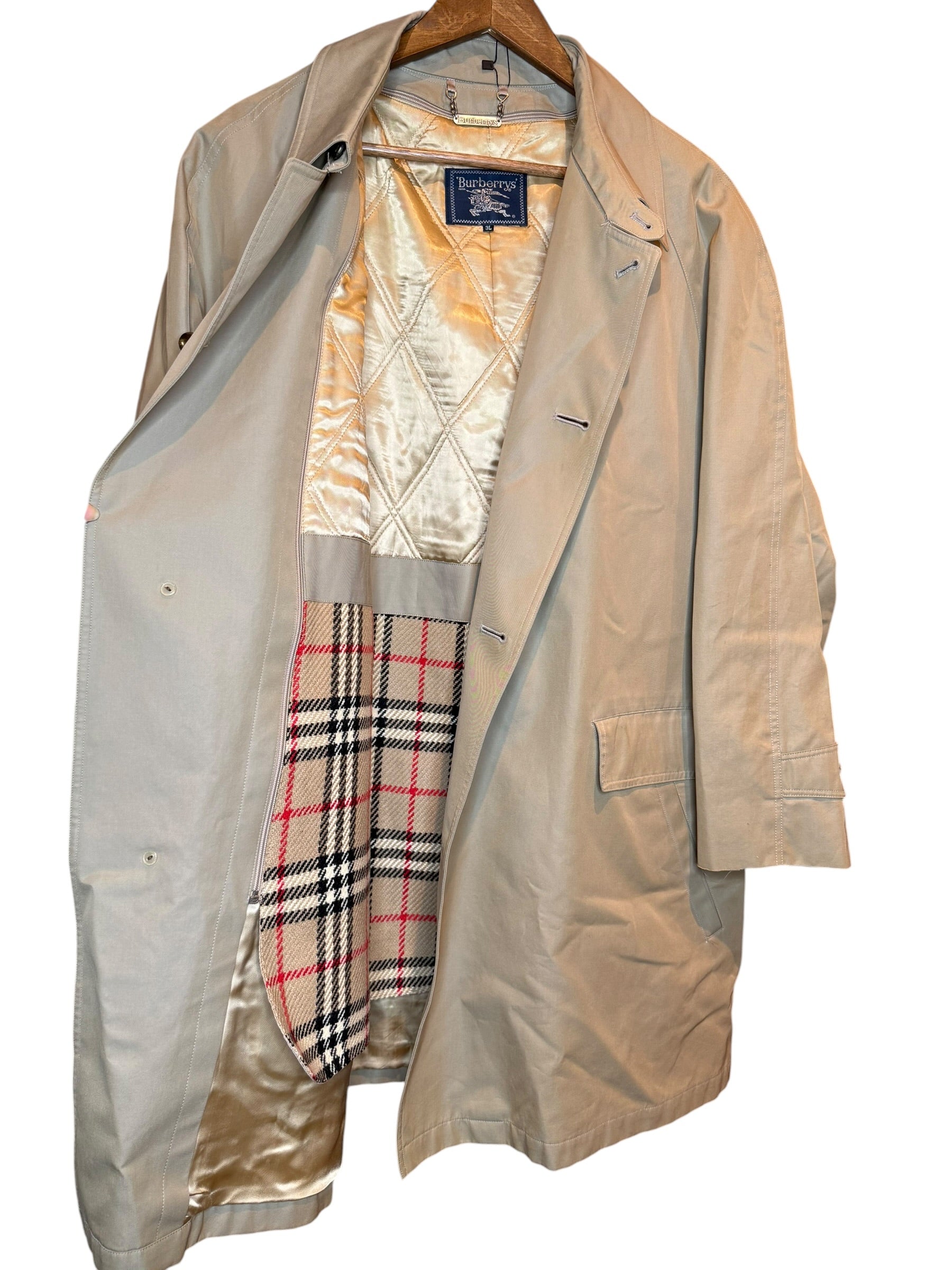 Burberry Vintage Beige Trench Coat w/ Removable Lining
