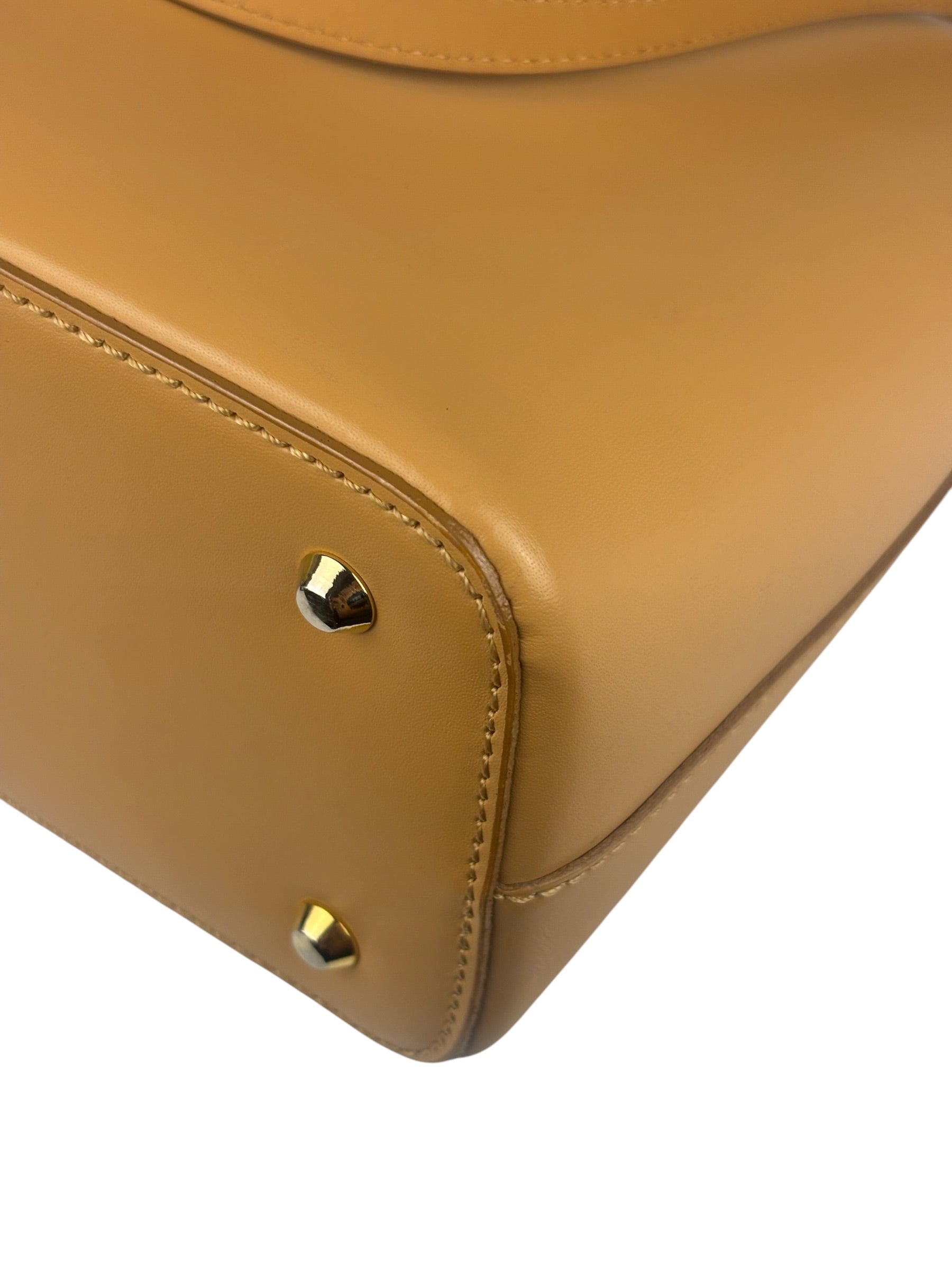 Burberry Vintage Beige Leather Shoulder Bag
