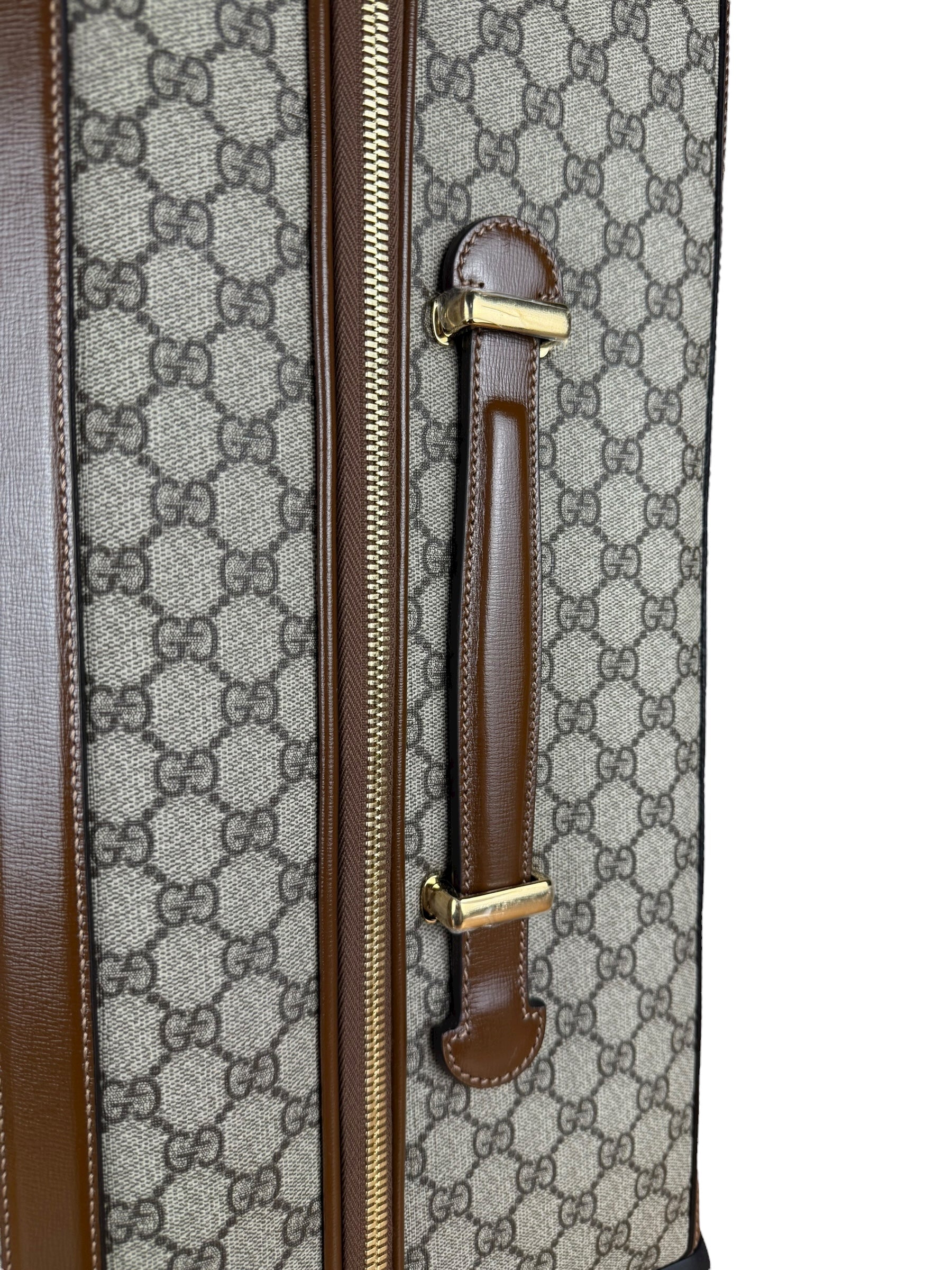 Gucci GG Supreme Medium Trolley Luggage