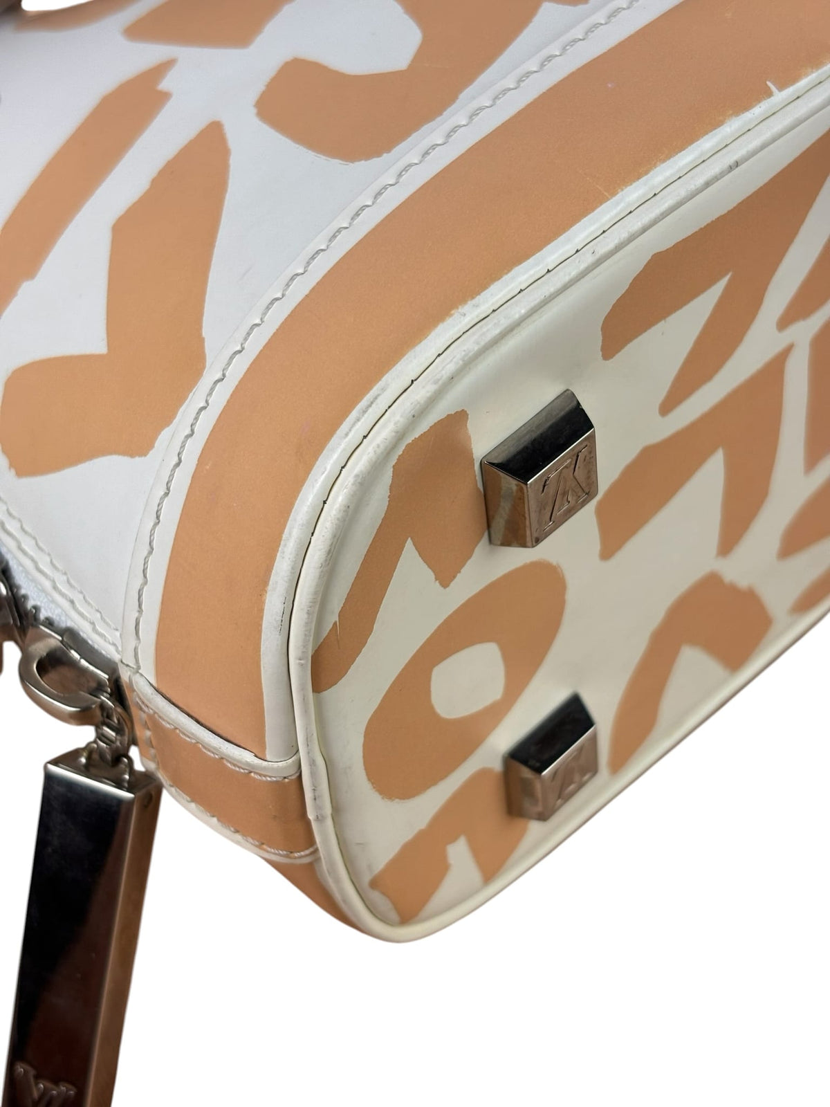 Louis Vuitton White/Beige Graffiti Alma Handbag PM