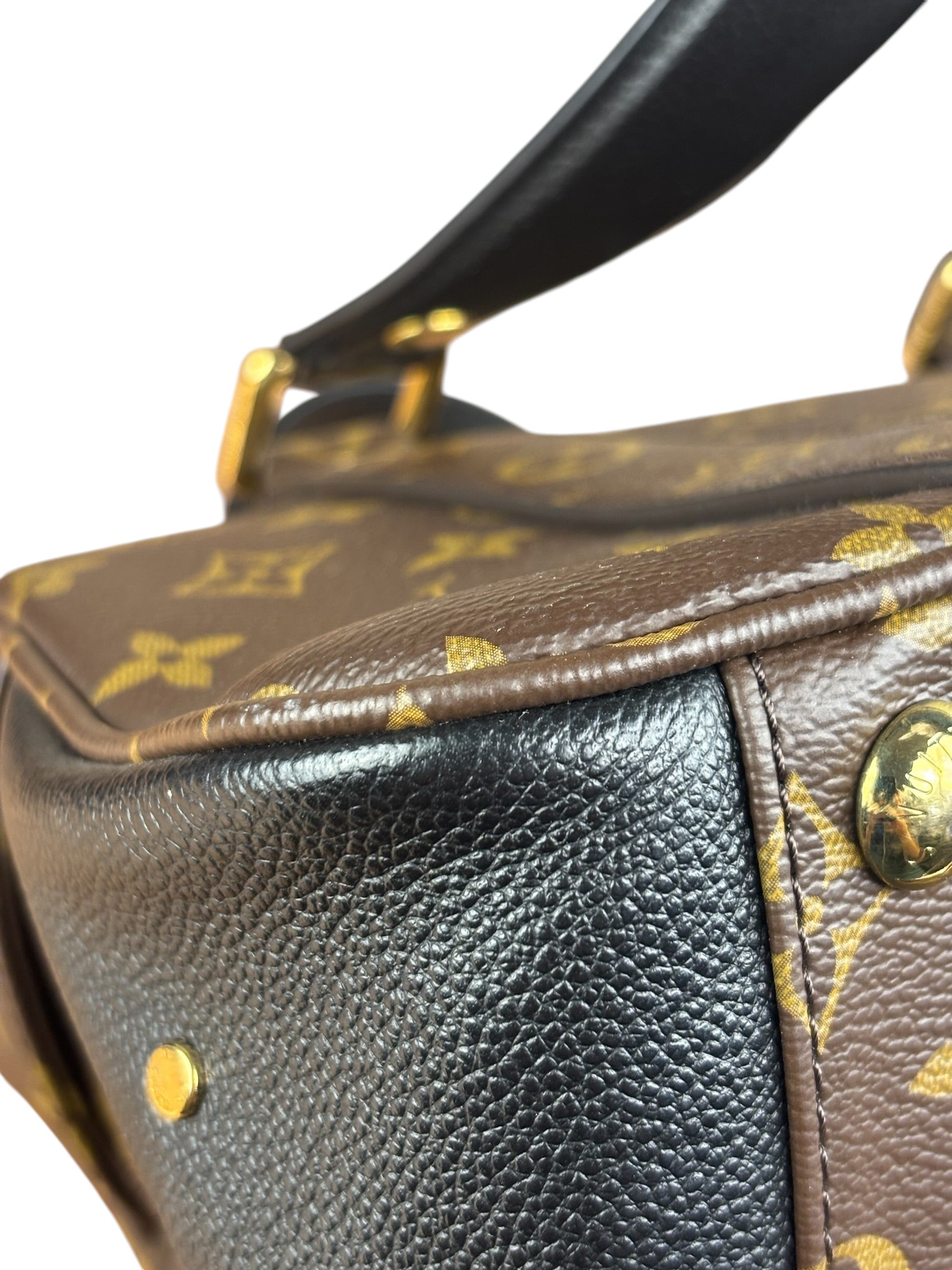 Louis Vuitton Monogram Manhattan NM Handbag