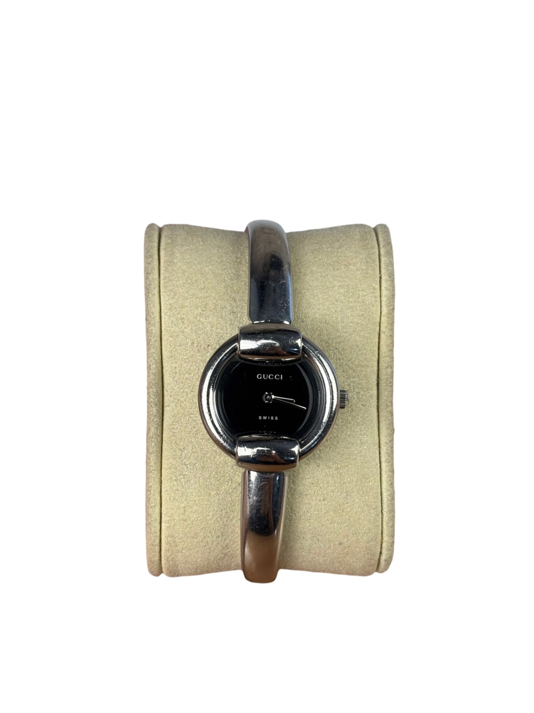 Gucci 1400L Black Dial Bangle Band