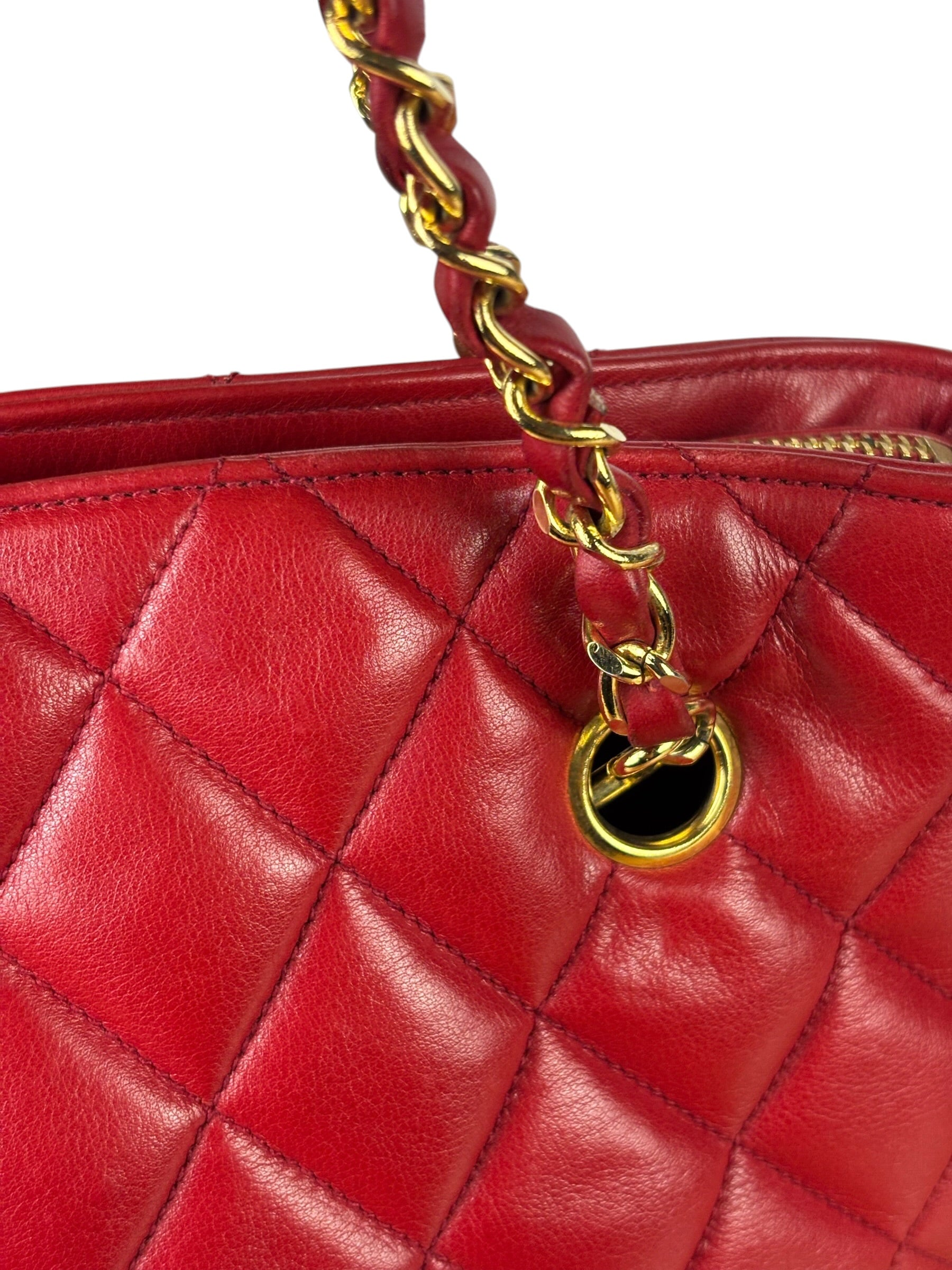 Chanel Vintage Red Quilted Lambskin Shoulder Bag 1989