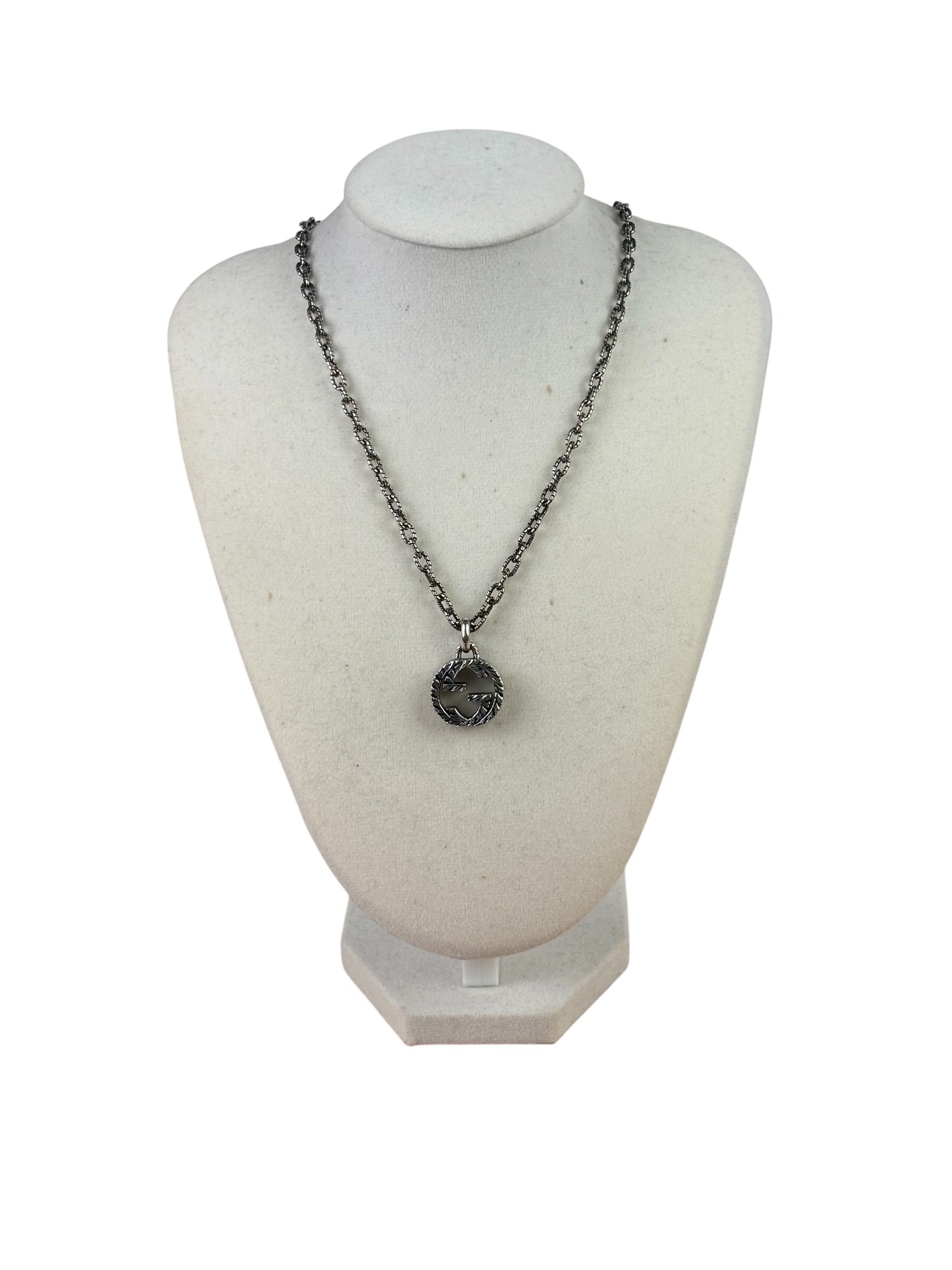 Gucci 925 Sterling Silver Interlocking GG Pendant Necklace