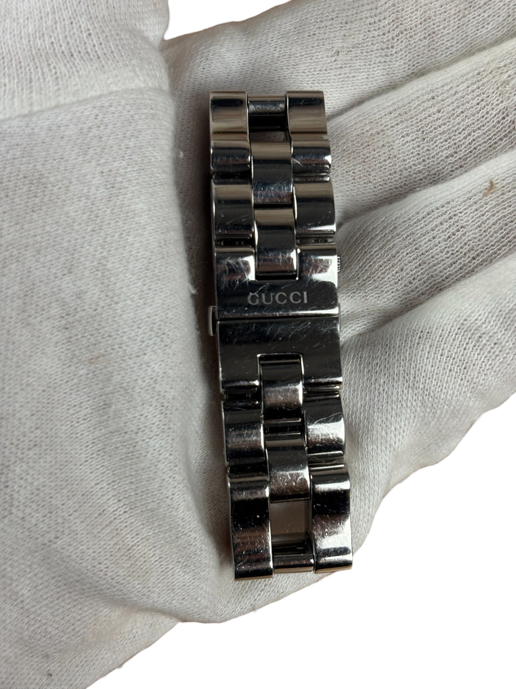 Gucci 2305L Black Dial Stainless Chain Band