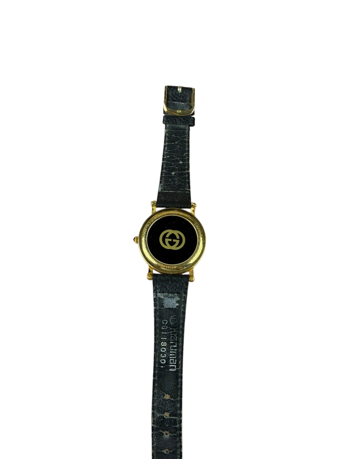 Gucci 7200M White Roman Dial Black Leather Strap