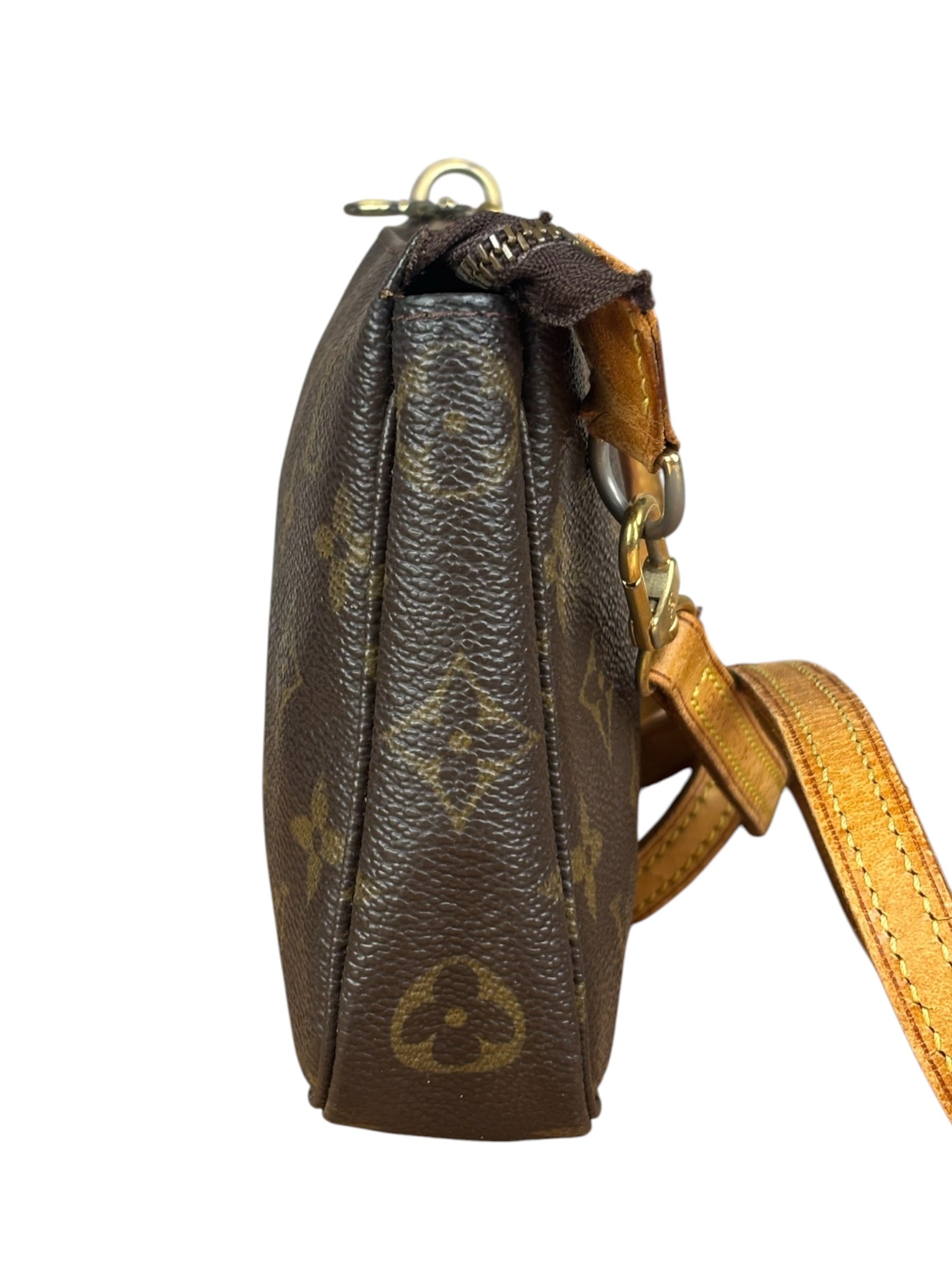 Louis Vuitton Monogram Pochette
