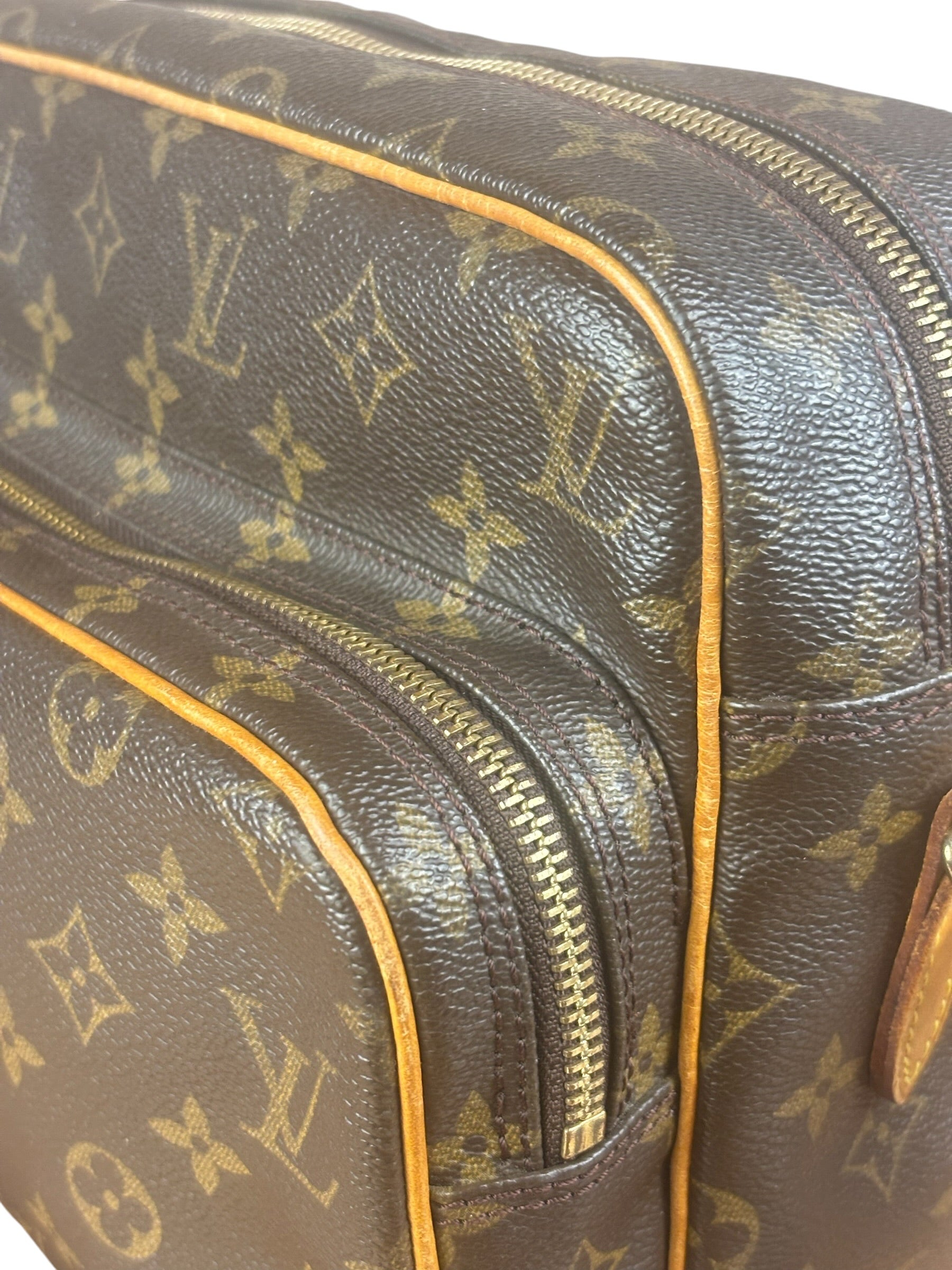 Louis Vuitton Vintage Monogram Nile Messenger Bag