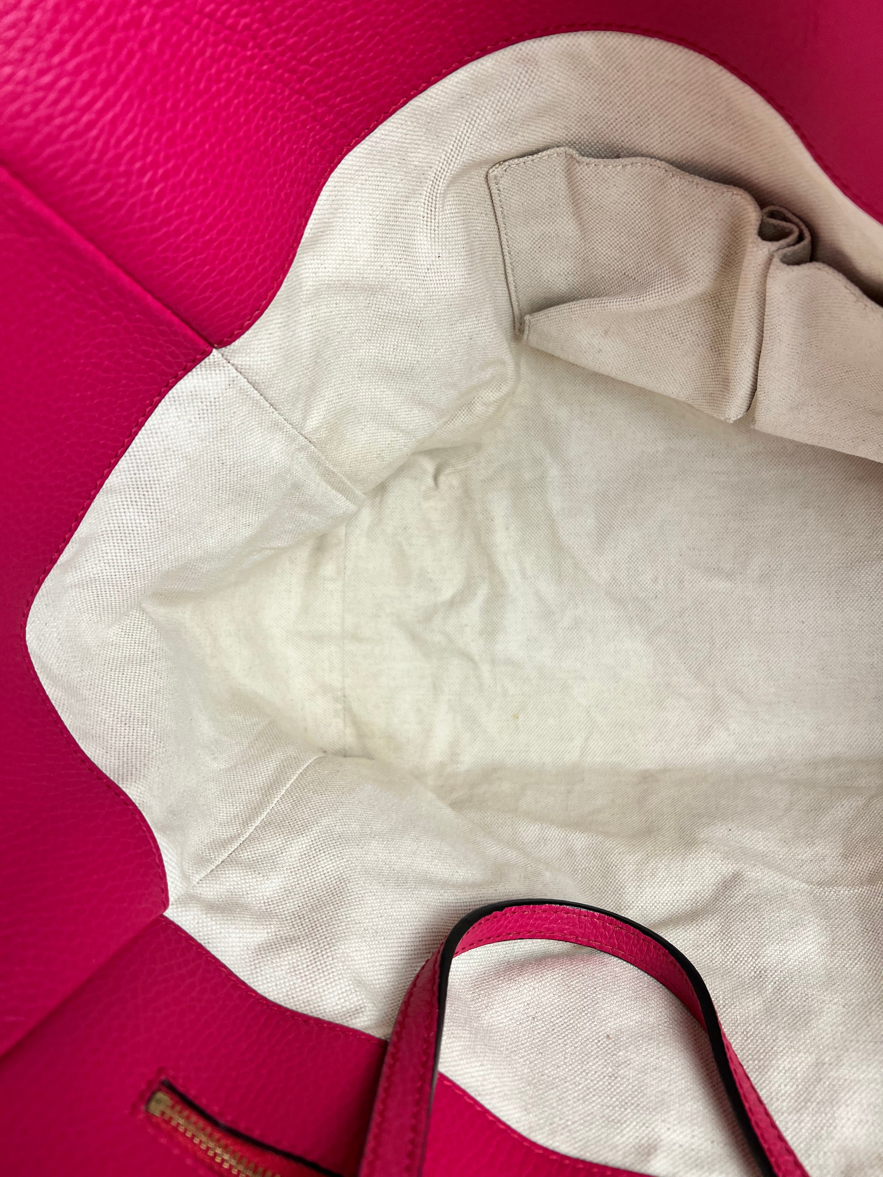 Gucci Hot Pink Pebbled Leather Swing Tote