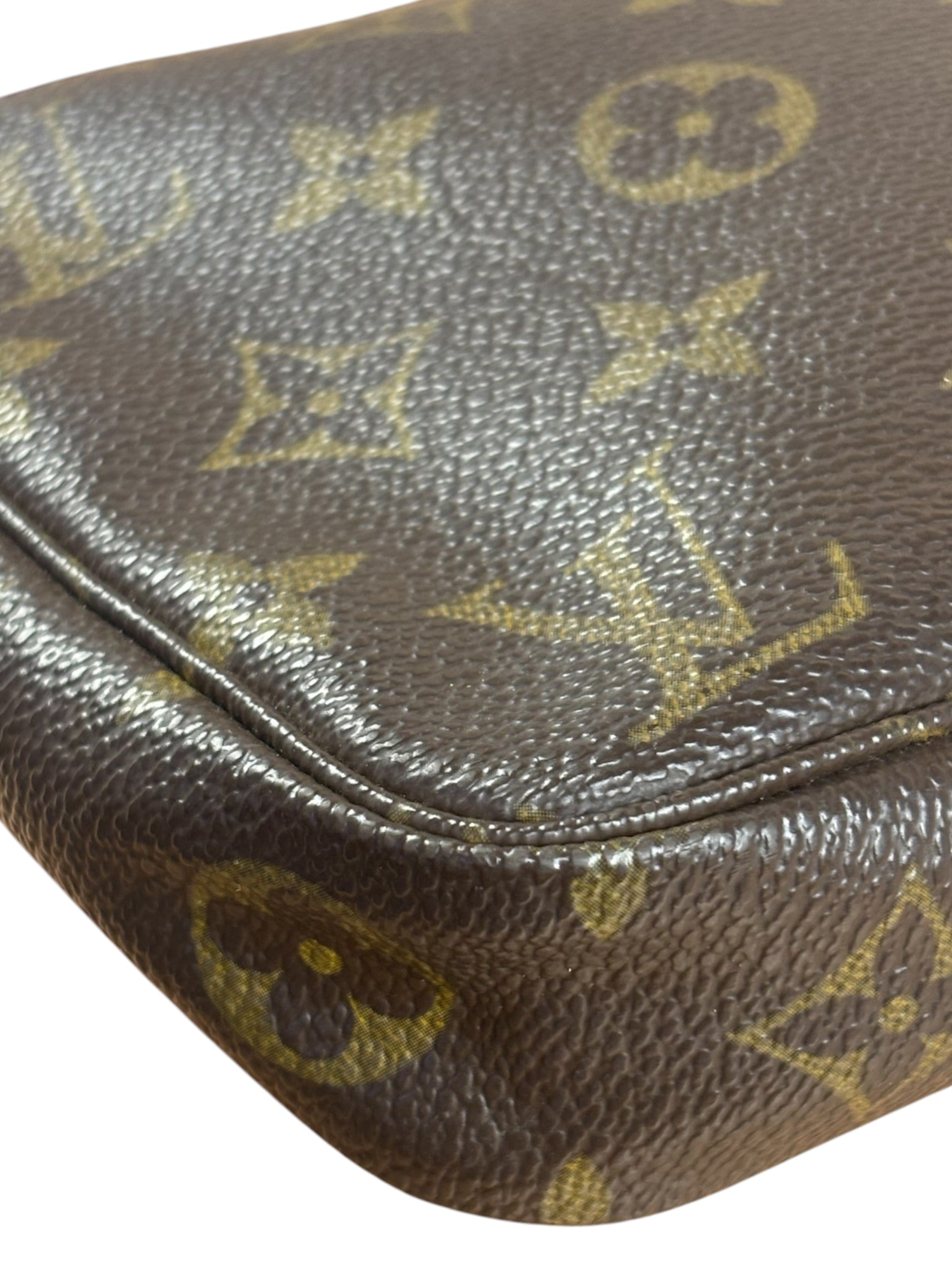 Louis Vuitton Vintage Monogram Pochette