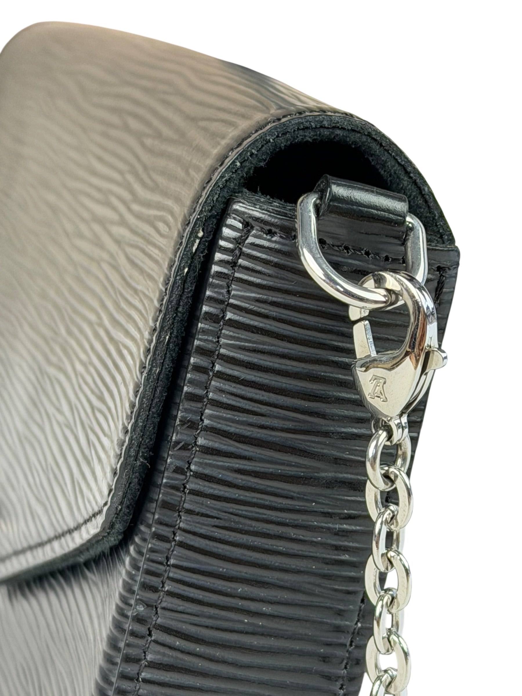 Louis Vuitton Black Epi Leather Felicie Pochette