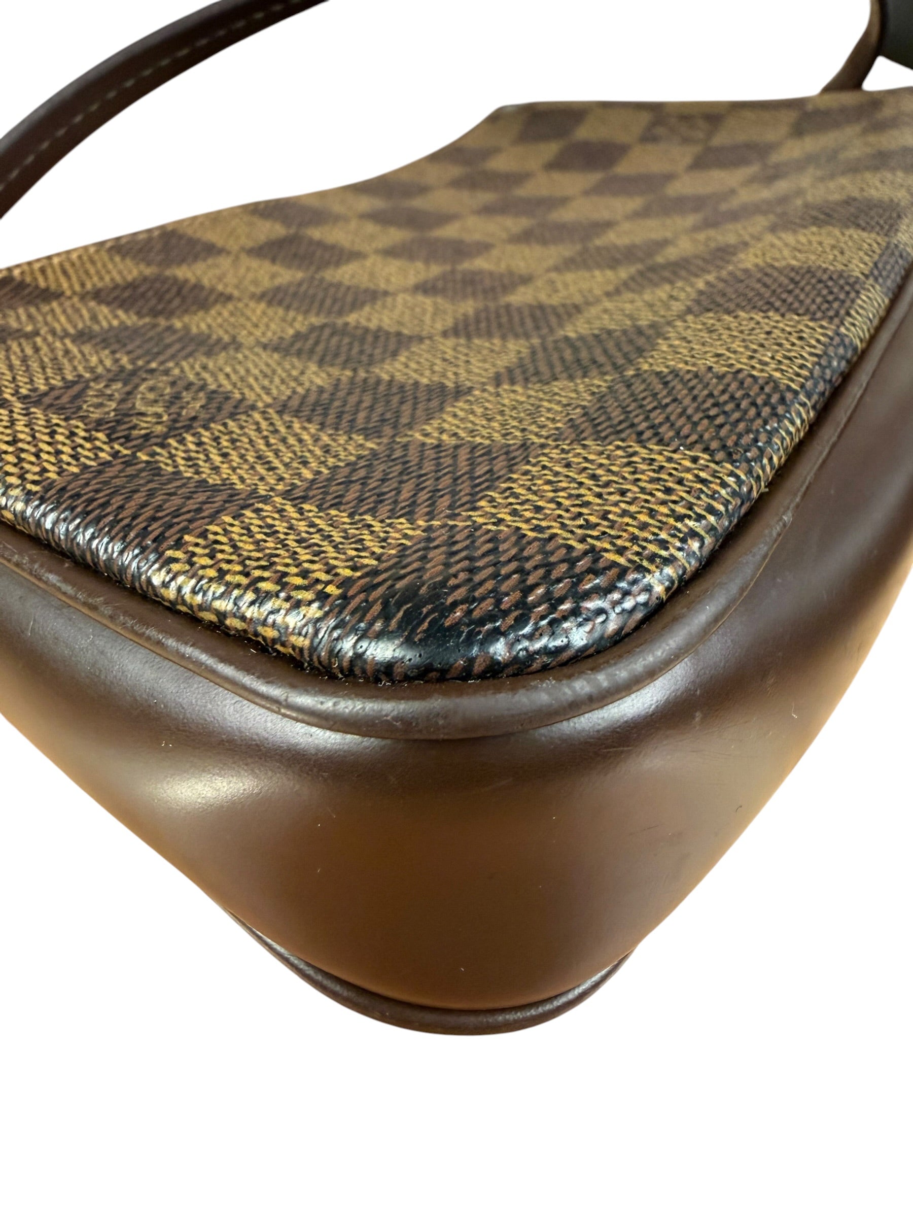 Louis Vuitton Damier Ebene Neverfull Pochette