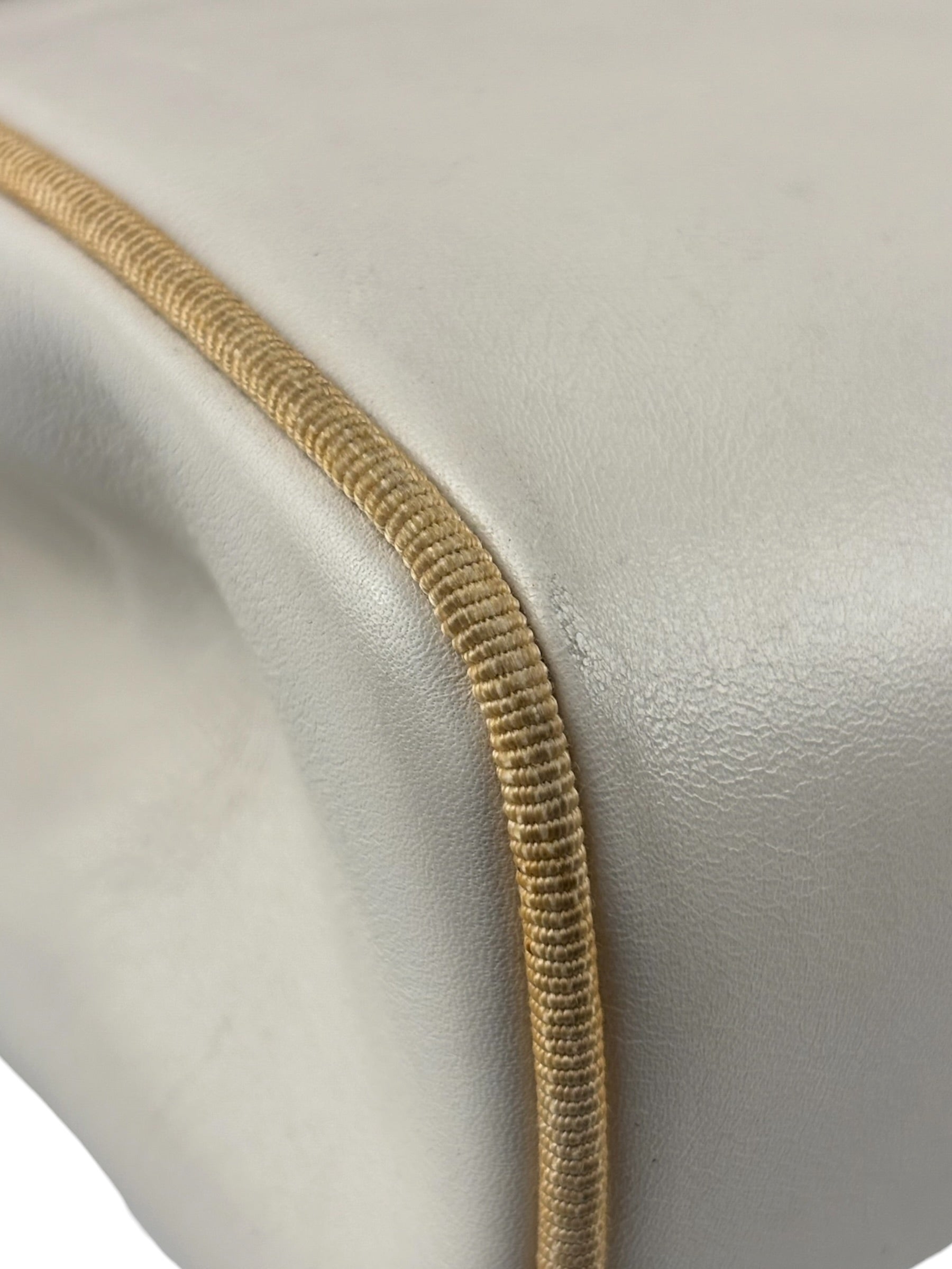 Salvatore Ferragamo Vintage Cream Vara Leather Crossbody Shoulder Bag