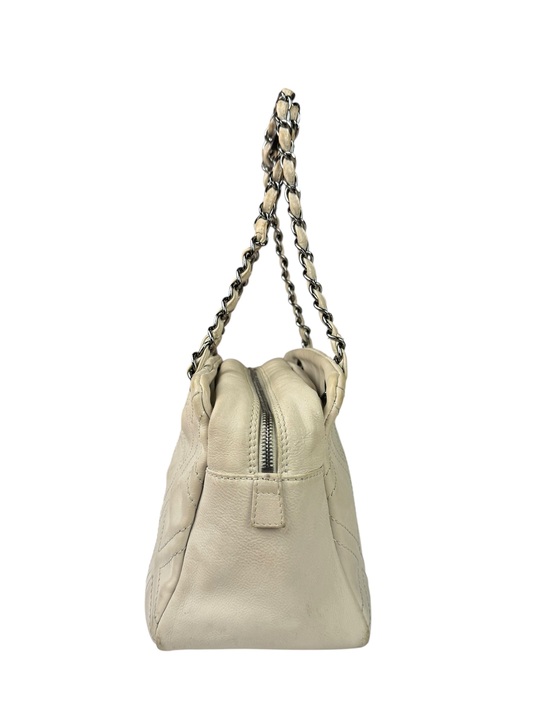 Chanel Cream Chevron Leather Outdoor Ligne Shoulder Bags  2005