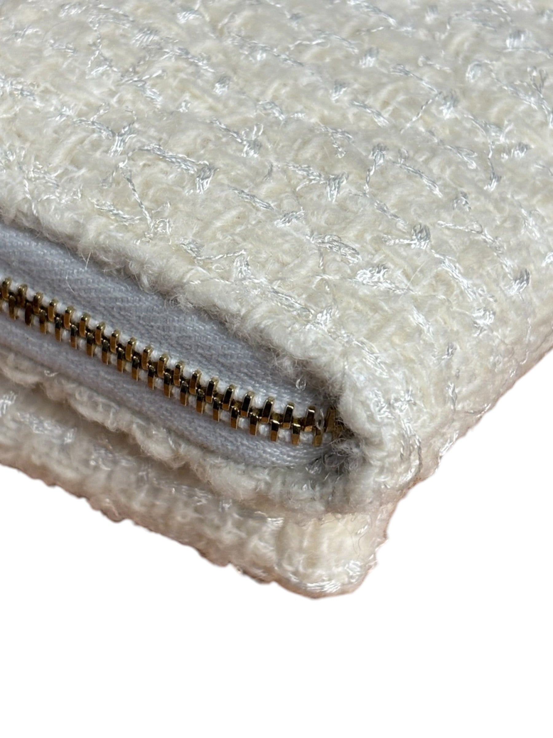 Chanel White Tweed Quilted Bow Wallet On Chain
