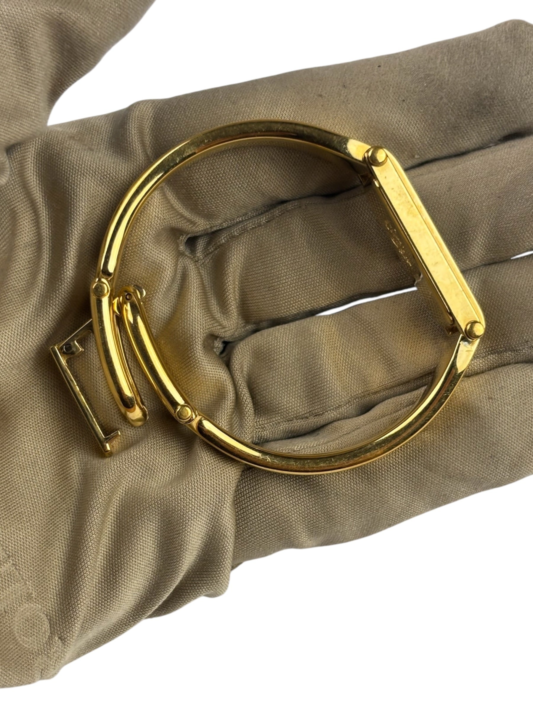 Gucci 1500L Black Dial Gold Plate Bangle Band