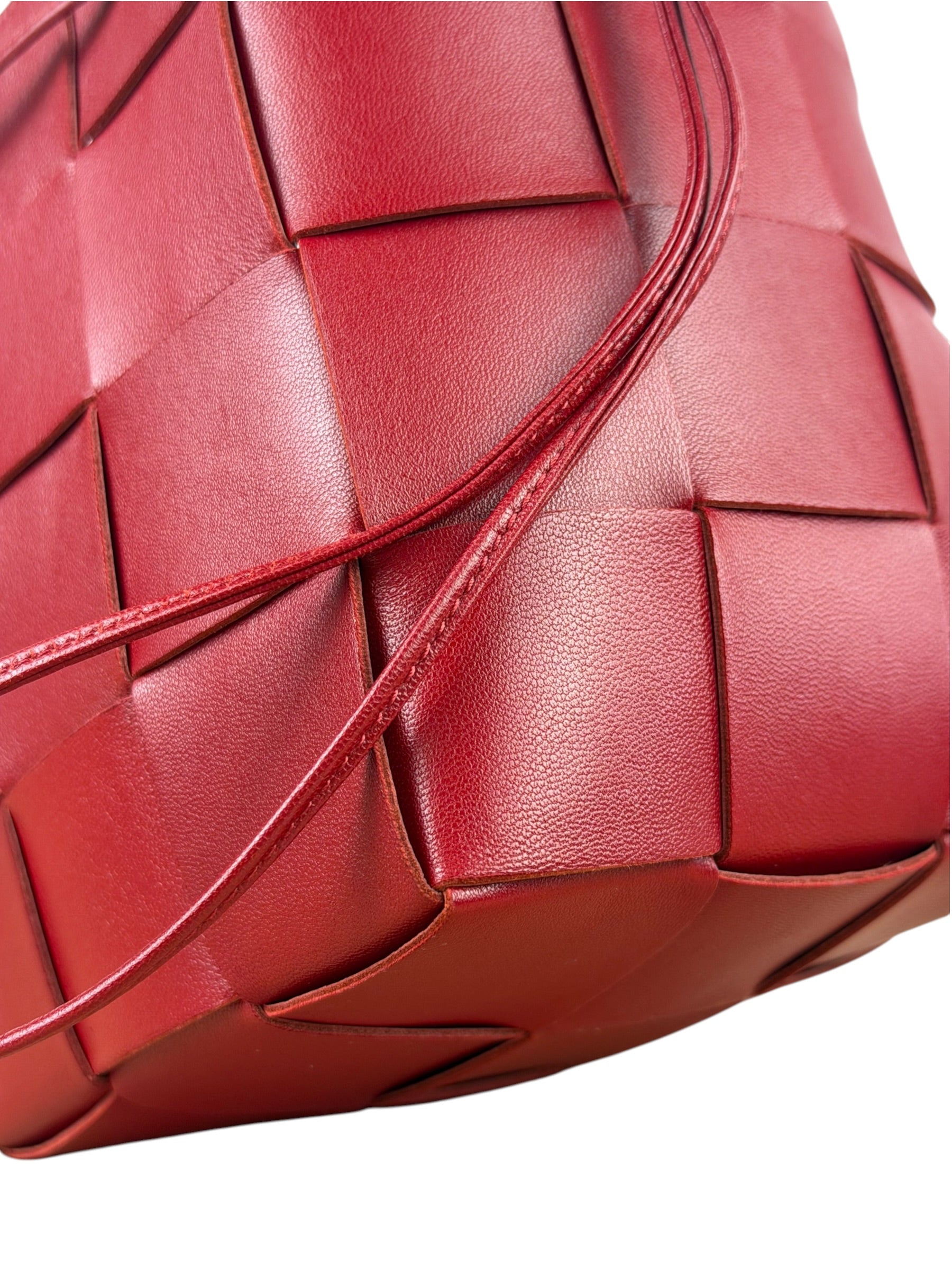 Bottega Veneta Red Leather Cassestte Maxi Intrecciato Bucket Bag