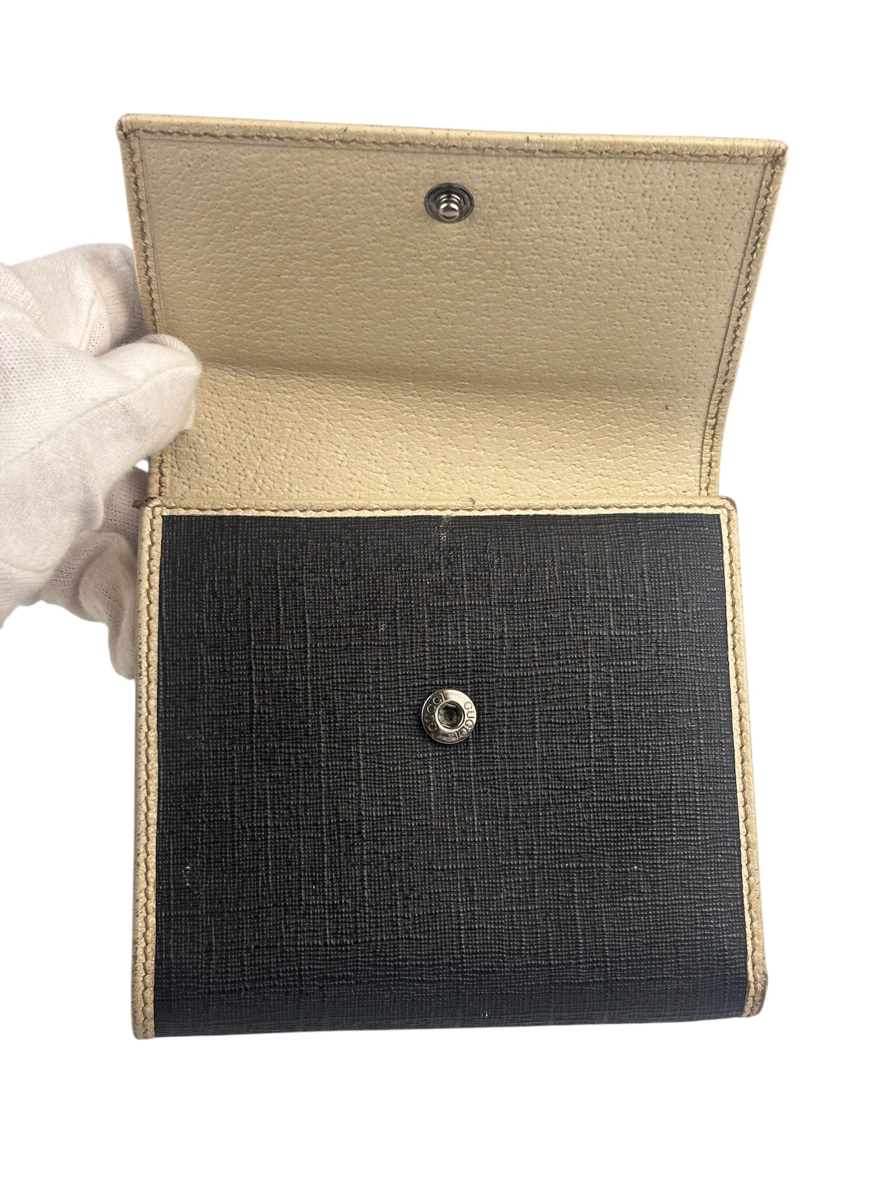 Gucci Vintage Leather Unisex Trifold Wallet