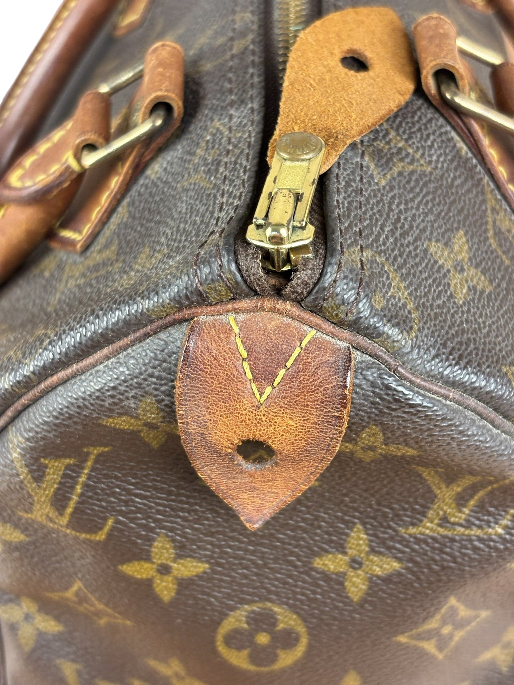 Louis Vuitton Monogram Speedy 25