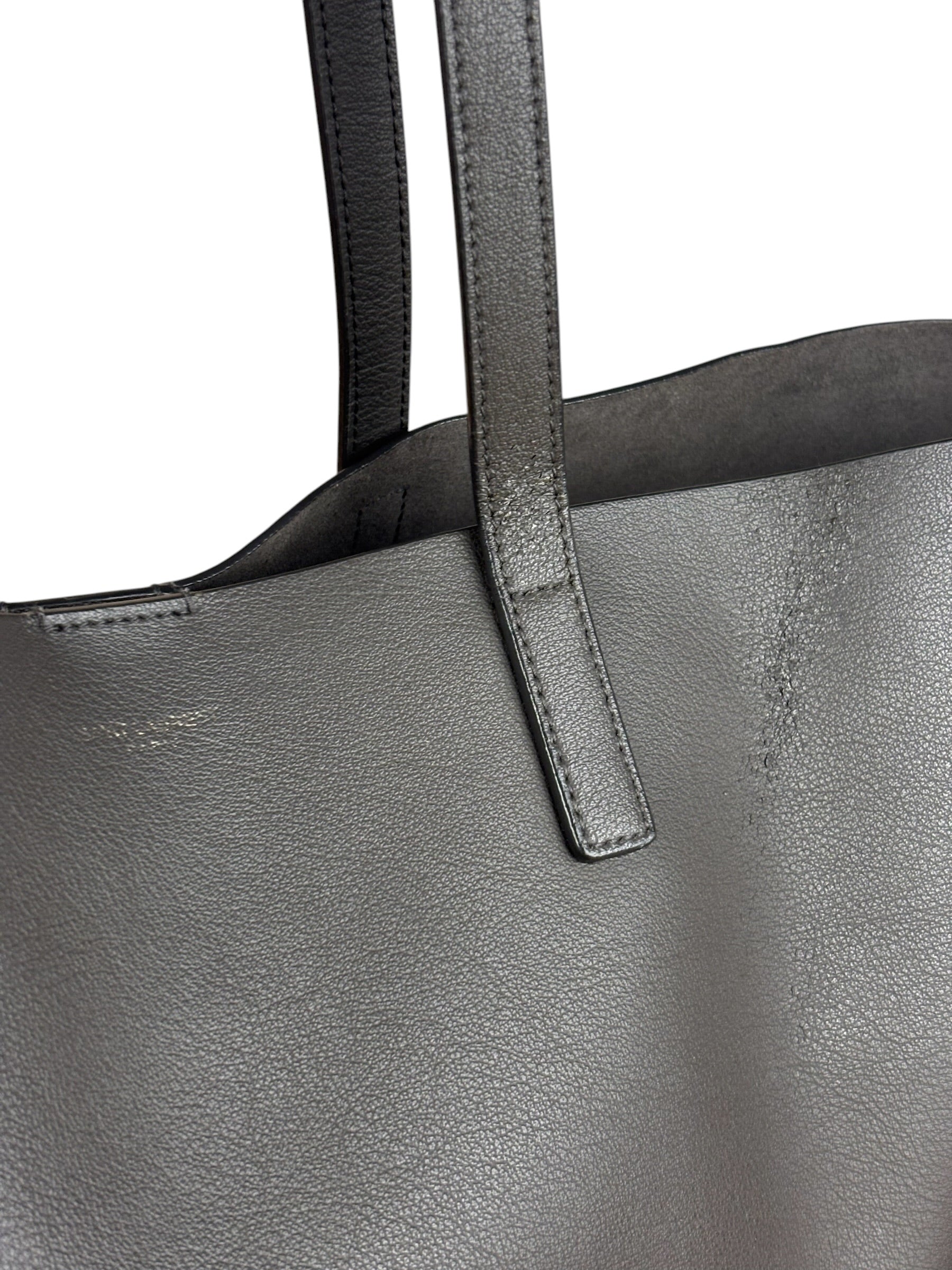 Yves Saint Laurent Leather East-West Shopping Tote Bag