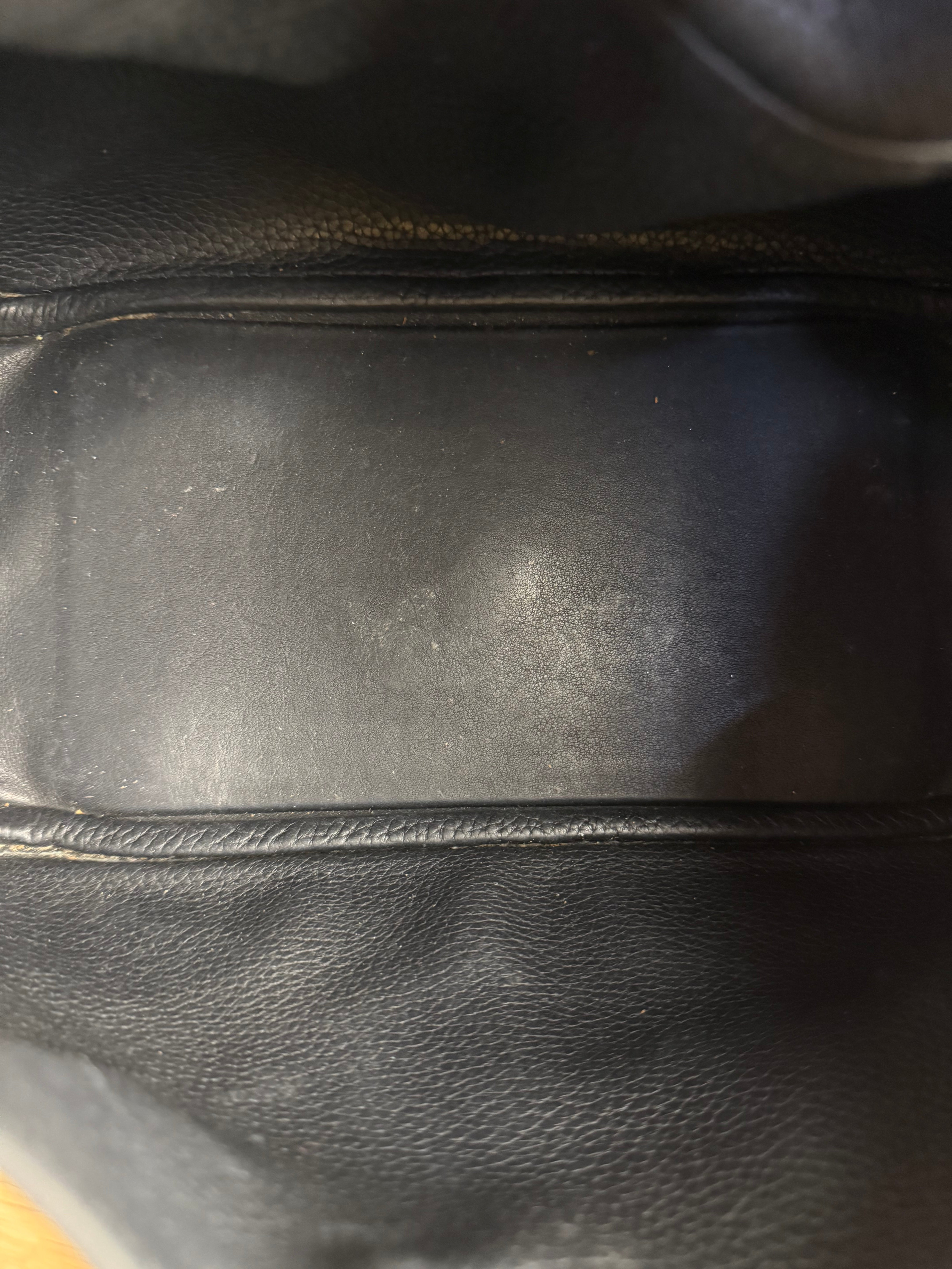 Hermes Black Clemence Lindy 26