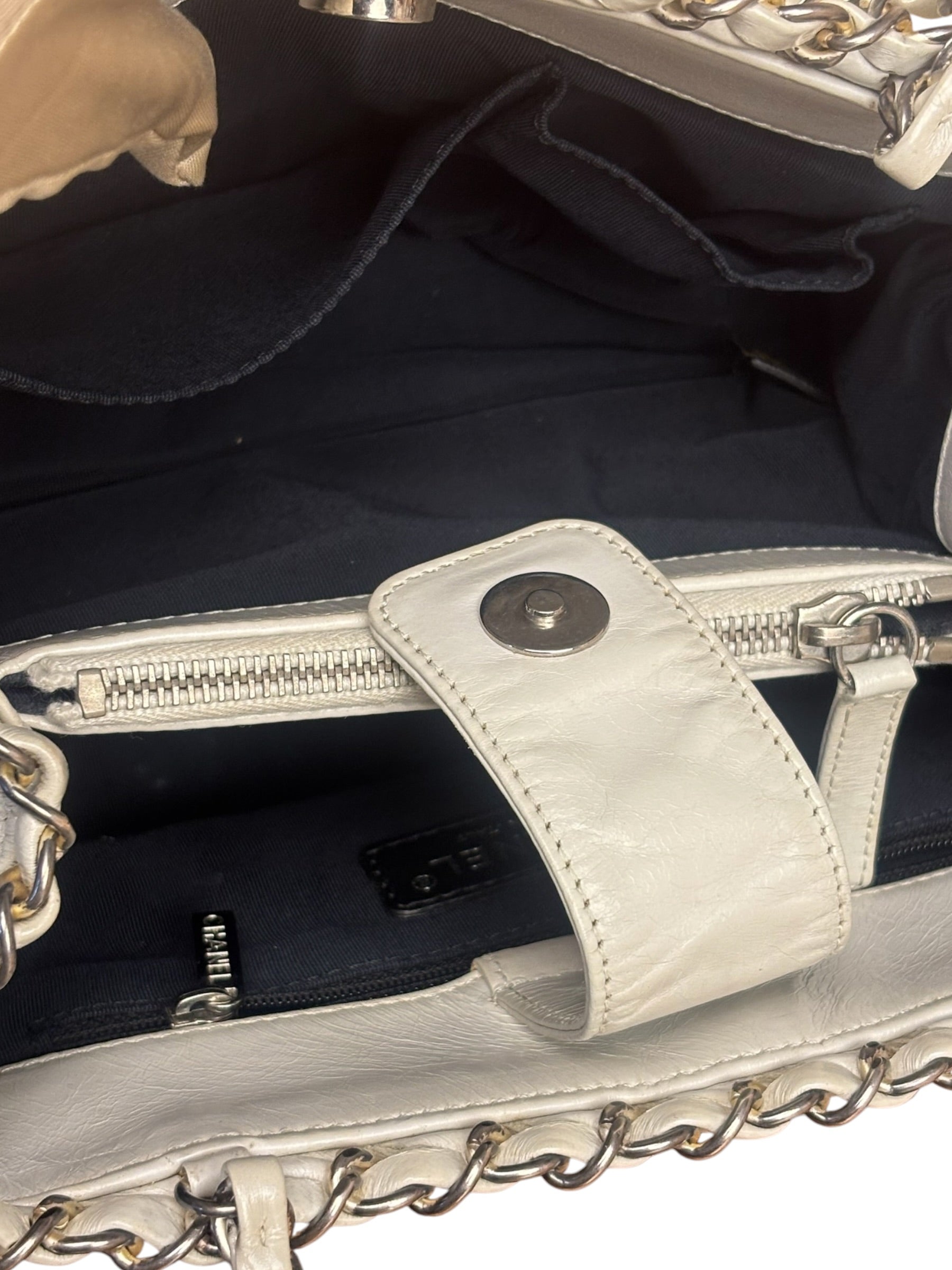 Chanel Vintage White Quilted Leather Chain Me Tote 2010