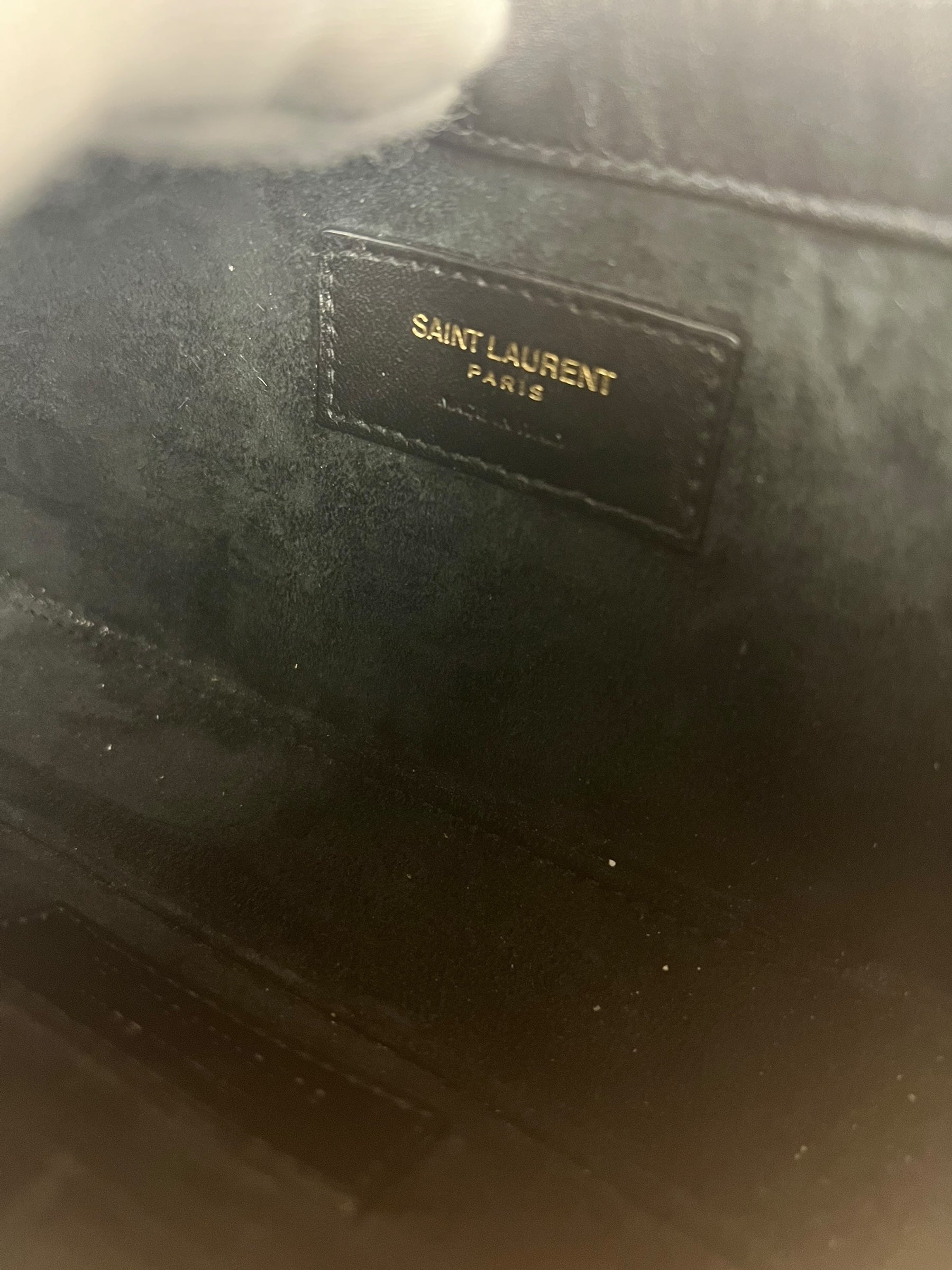 Saint Laurent Le 5 à 7 Smooth Leather Handbag Black