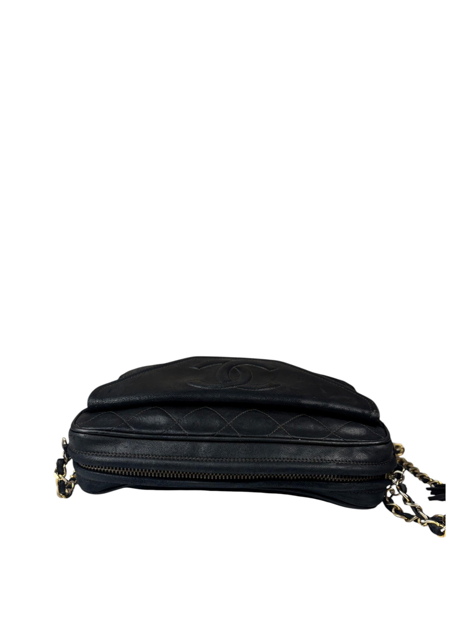 Chanel Vintage Black Quilted Leather CC Camera Bag 1989