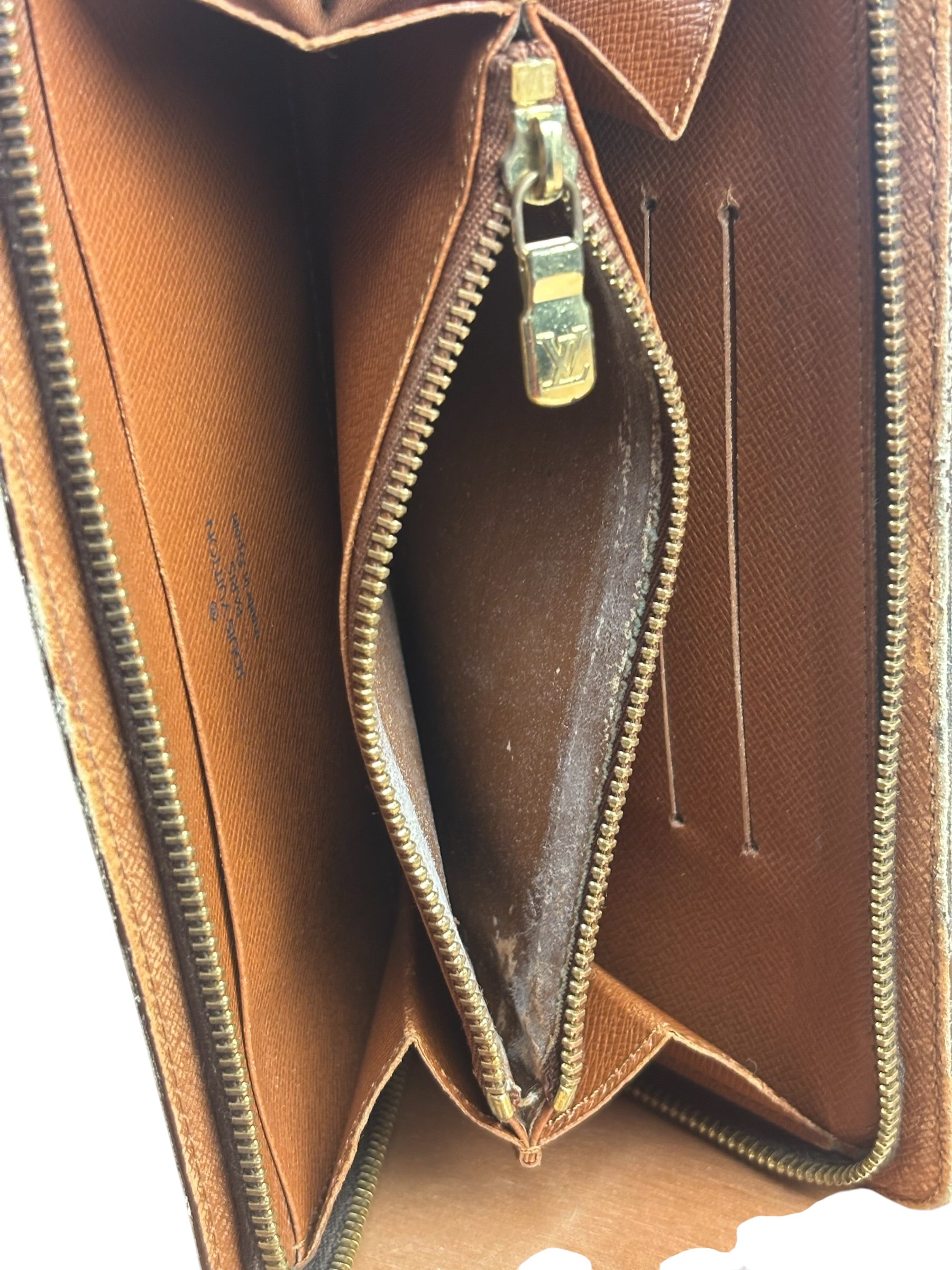 Louis Vuitton Monogram Long Zippy Wallet
