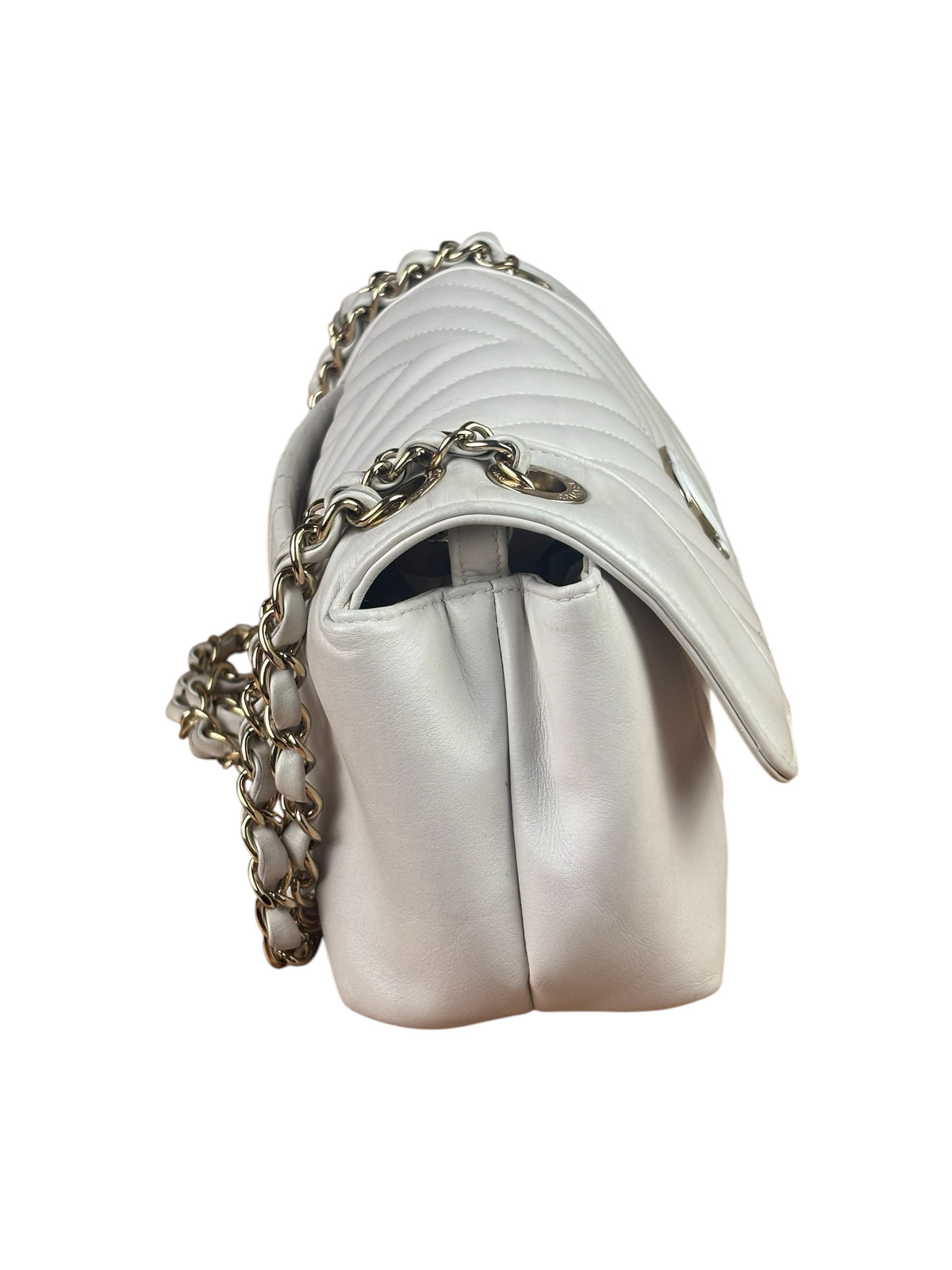 Chanel White Lambskin Chevron-Quilted Flap Bag 2019