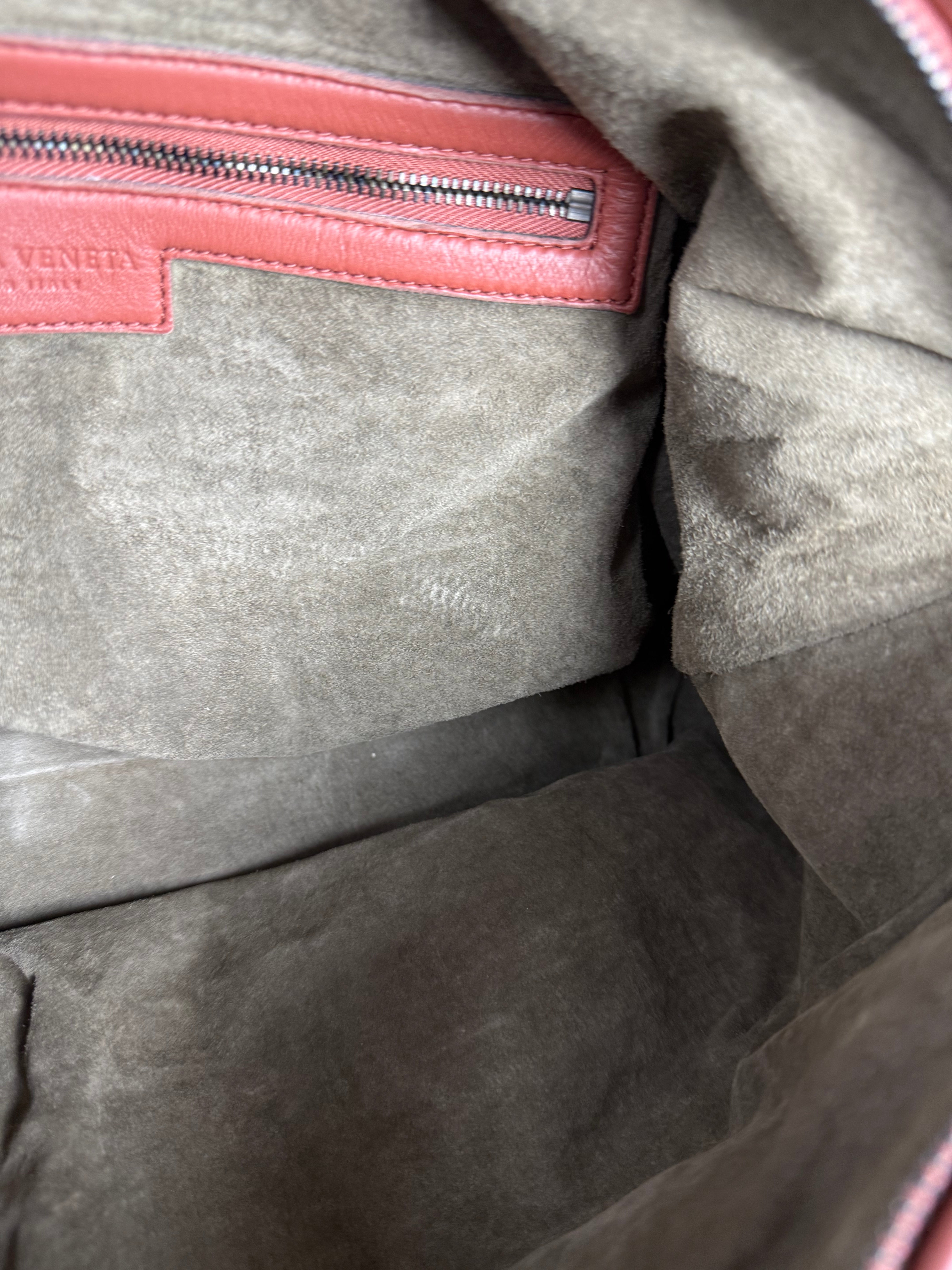 Bottega Veneta Intreccio Montaigne Handbag Mauve