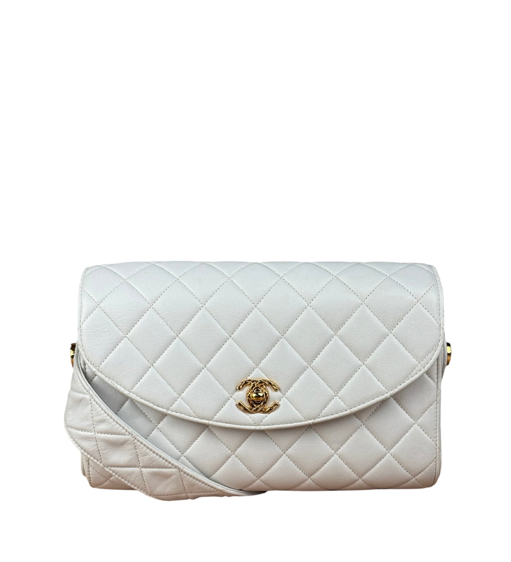 Chanel Vintage White Quilted Leather Flap Bag 1991