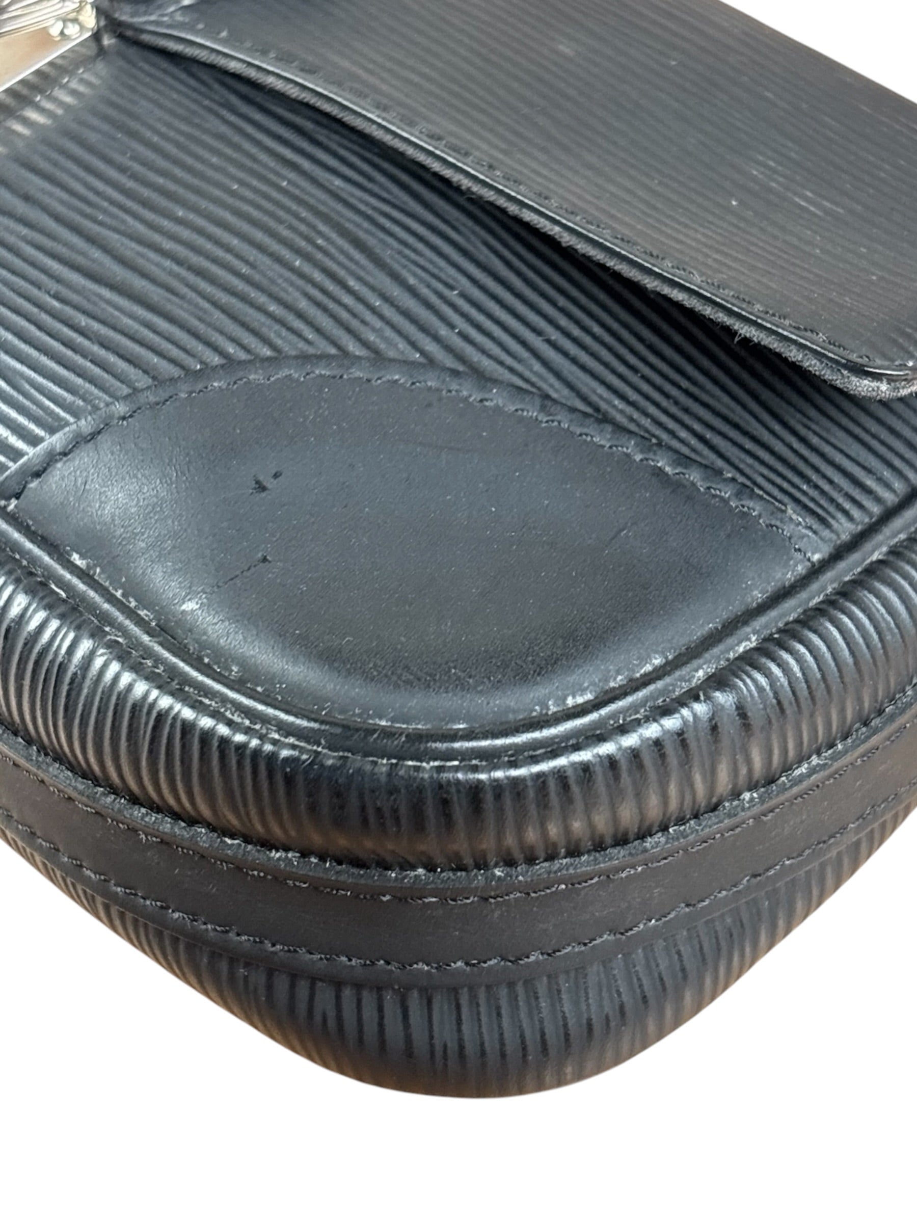 Louis Vuitton Black Epi Leather Segur Pochette