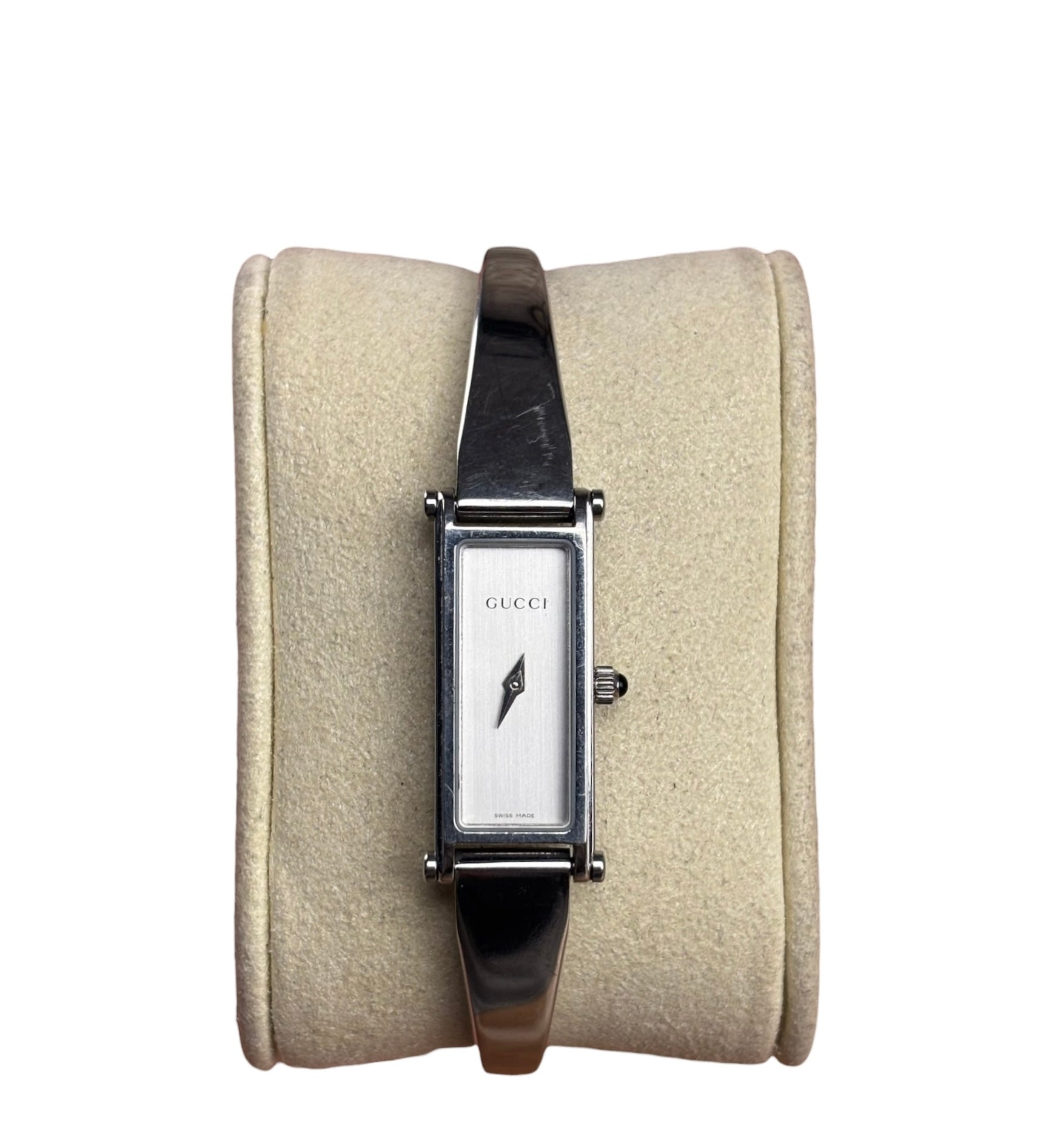 Gucci 1500L Silver Dial Bangle Watch