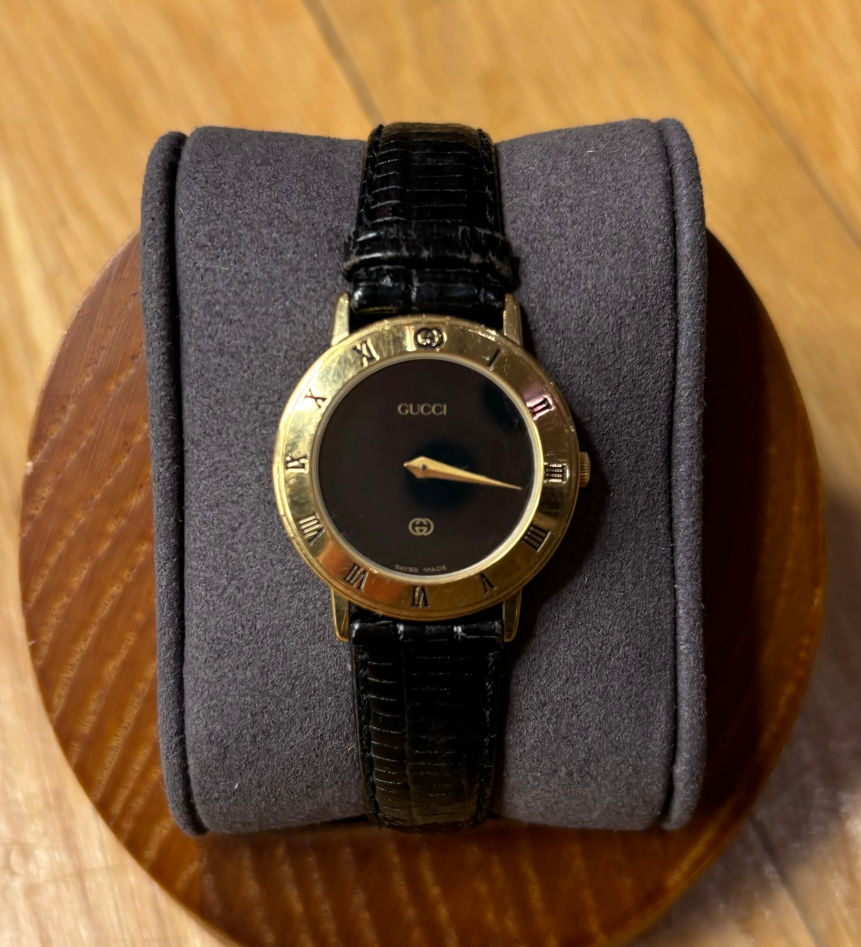 Gucci Black Dial Gold Plated Roman Bezel Ladies