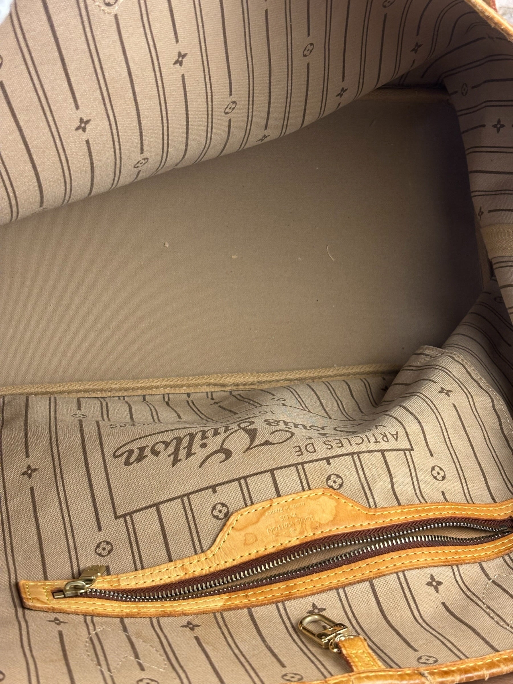 Louis Vuitton Monogram Neverfull Tote/Shoulder Bag GM