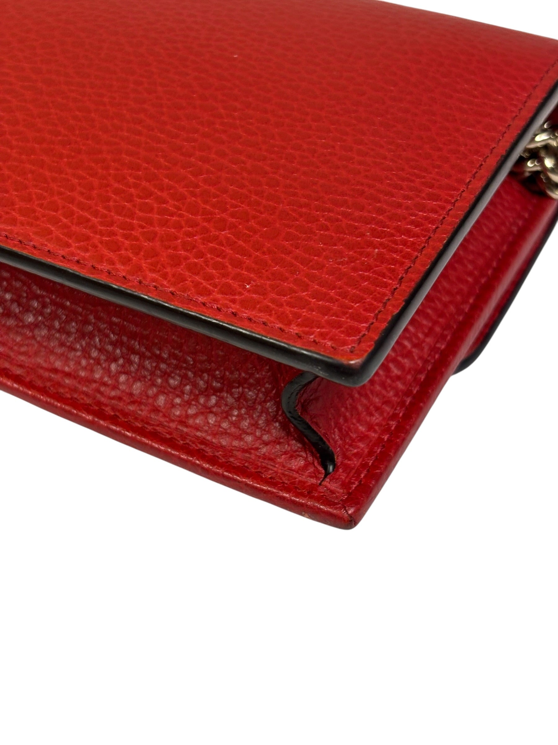 Gucci Red Leather GG Logo Wallet On Chain