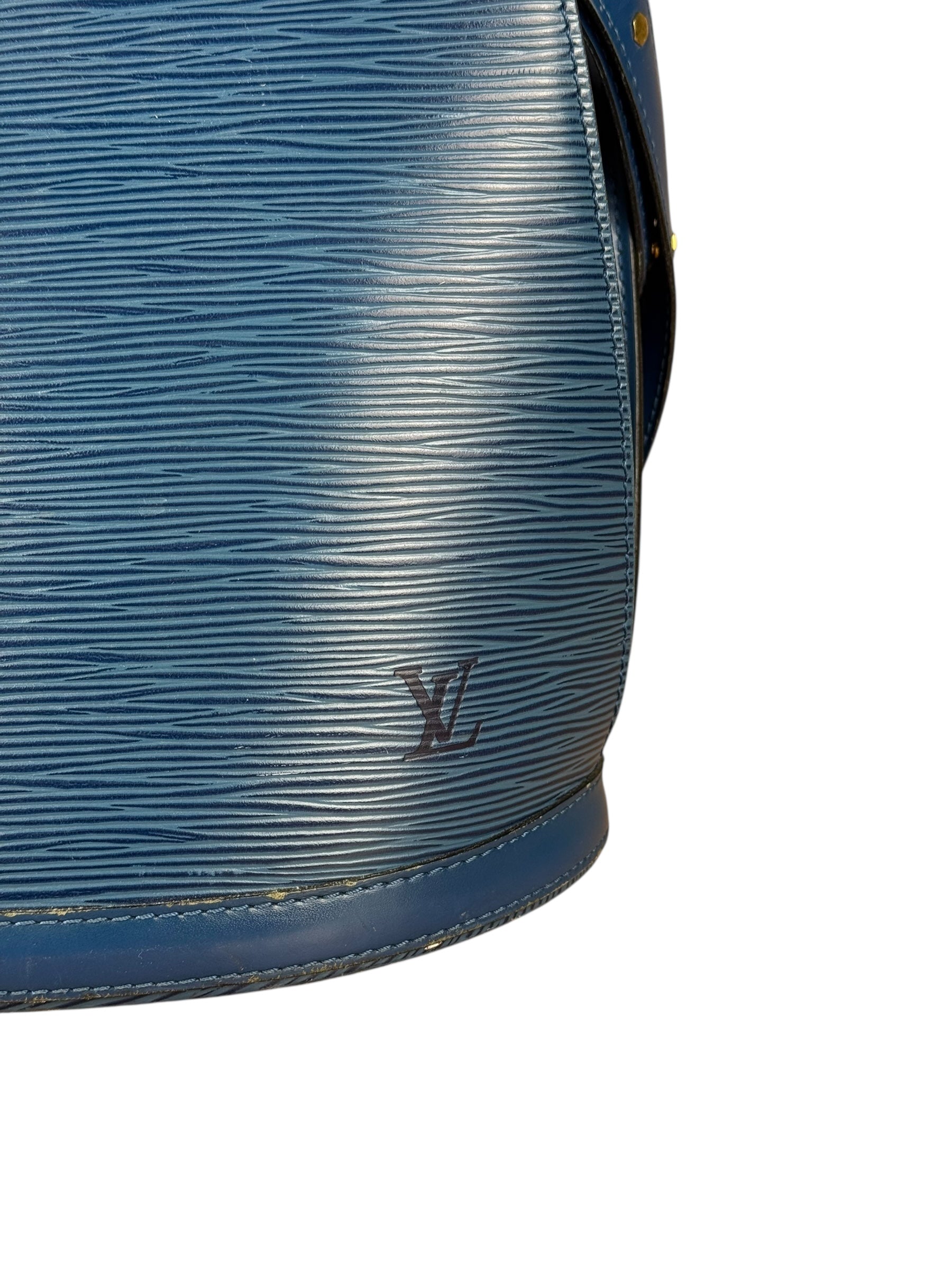 Louis Vuitton Epi Cluny Shoulder Bag