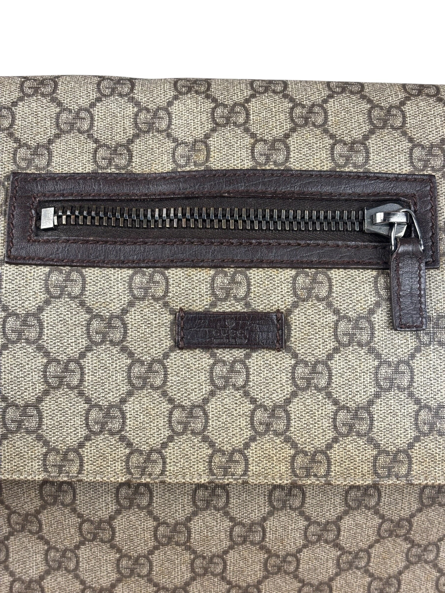 Gucci GG Supreme Messenger Bag